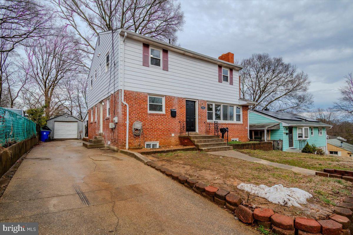 Welcome to this exceptional 10-bedroom, 4-bathroom single-family home in the highly sought-after community of College Park! Recently painted and beautifully updated, this move-in-ready property is a rare find, offering incredible potential for both investors and homeowners alike. The home features multiple suite options, making it perfect for generating rental income or accommodating extended family. The fully finished, independent basement adds even more versatility, ideal for a separate living space, home office, or entertainment area. Nestled in a peaceful neighborhood while remaining close to key amenities, this well-maintained gem offers endless possibilities. Don’t miss this incredible opportunity!