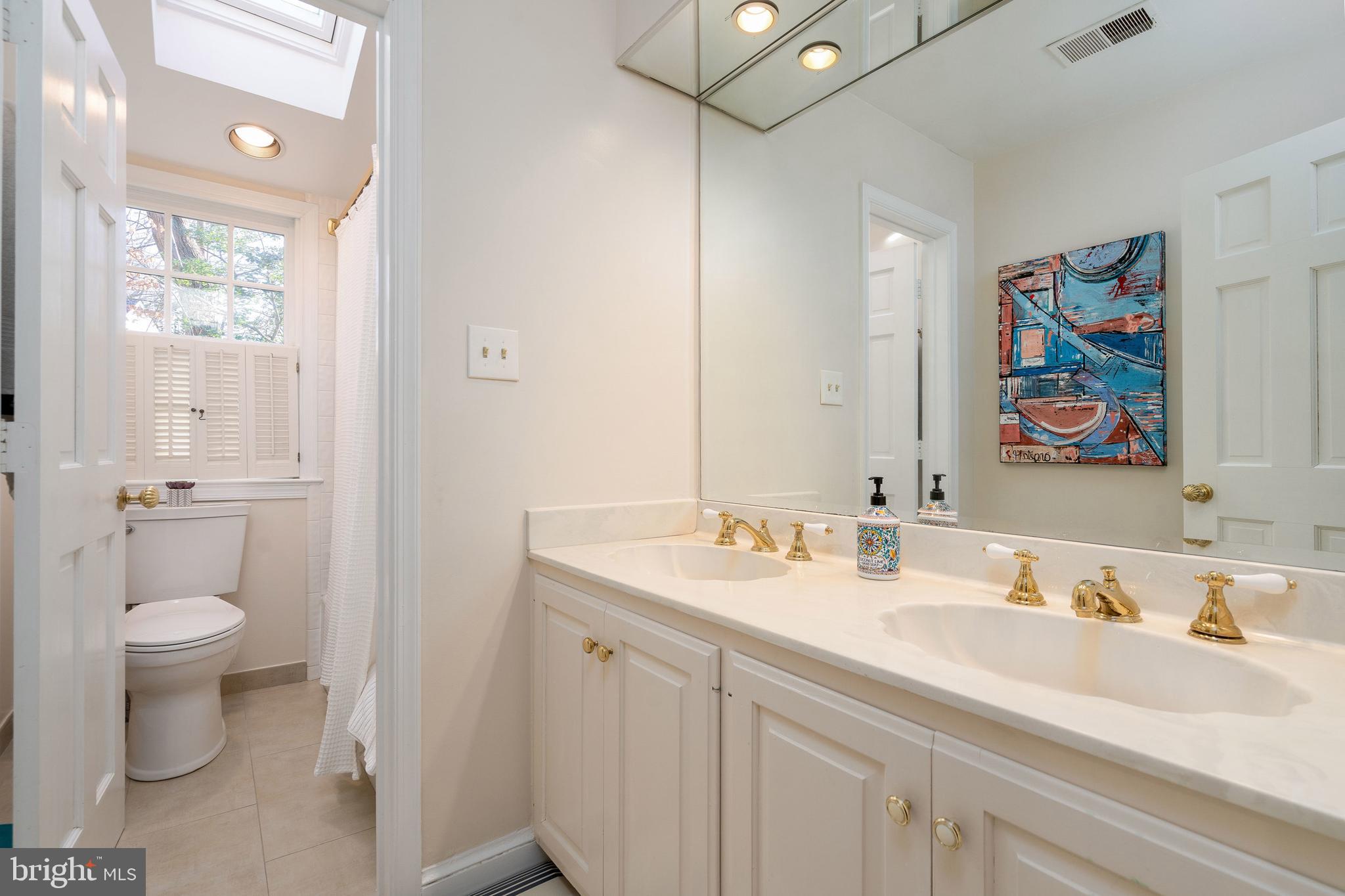 BRADLEY HILLS GROVE - Residential