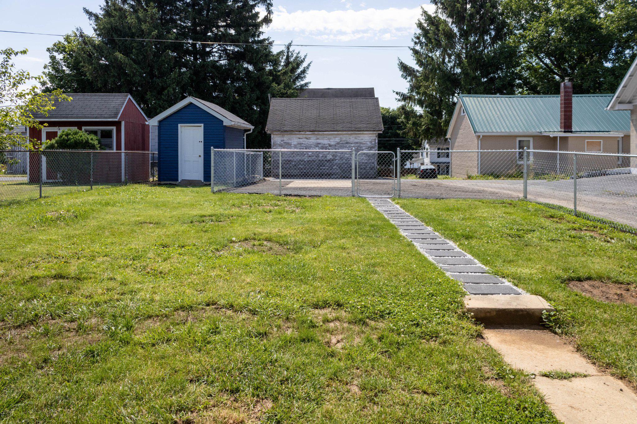 WAYNESBORO - Residential