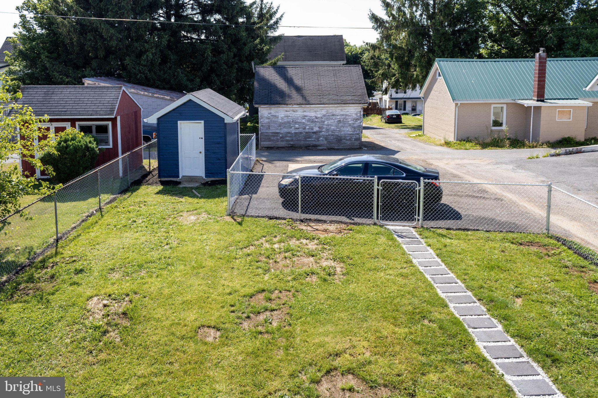 WAYNESBORO - Residential
