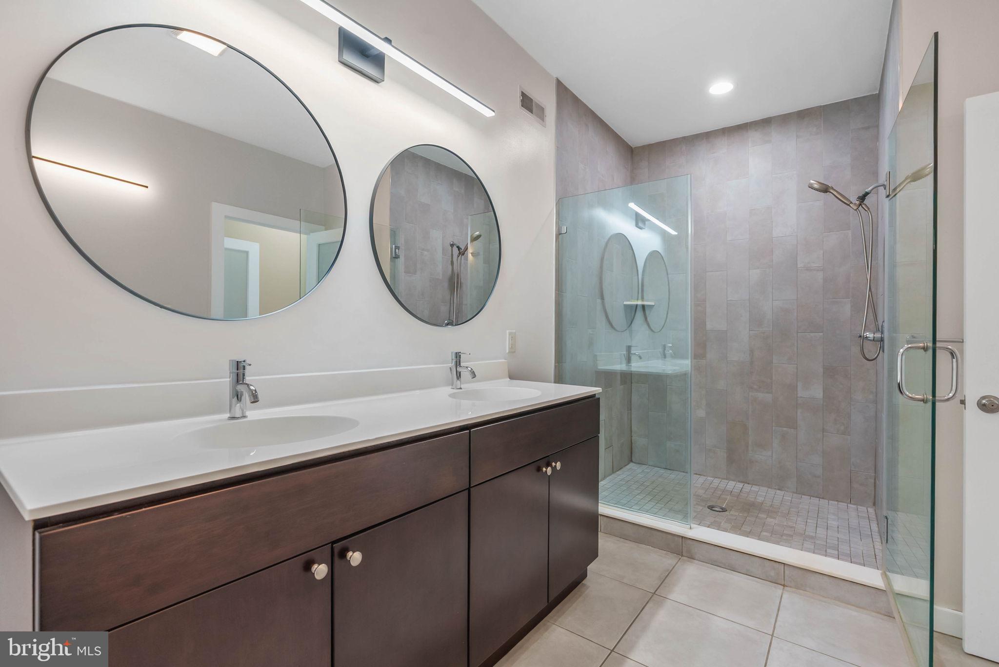 MANAYUNK - Residential