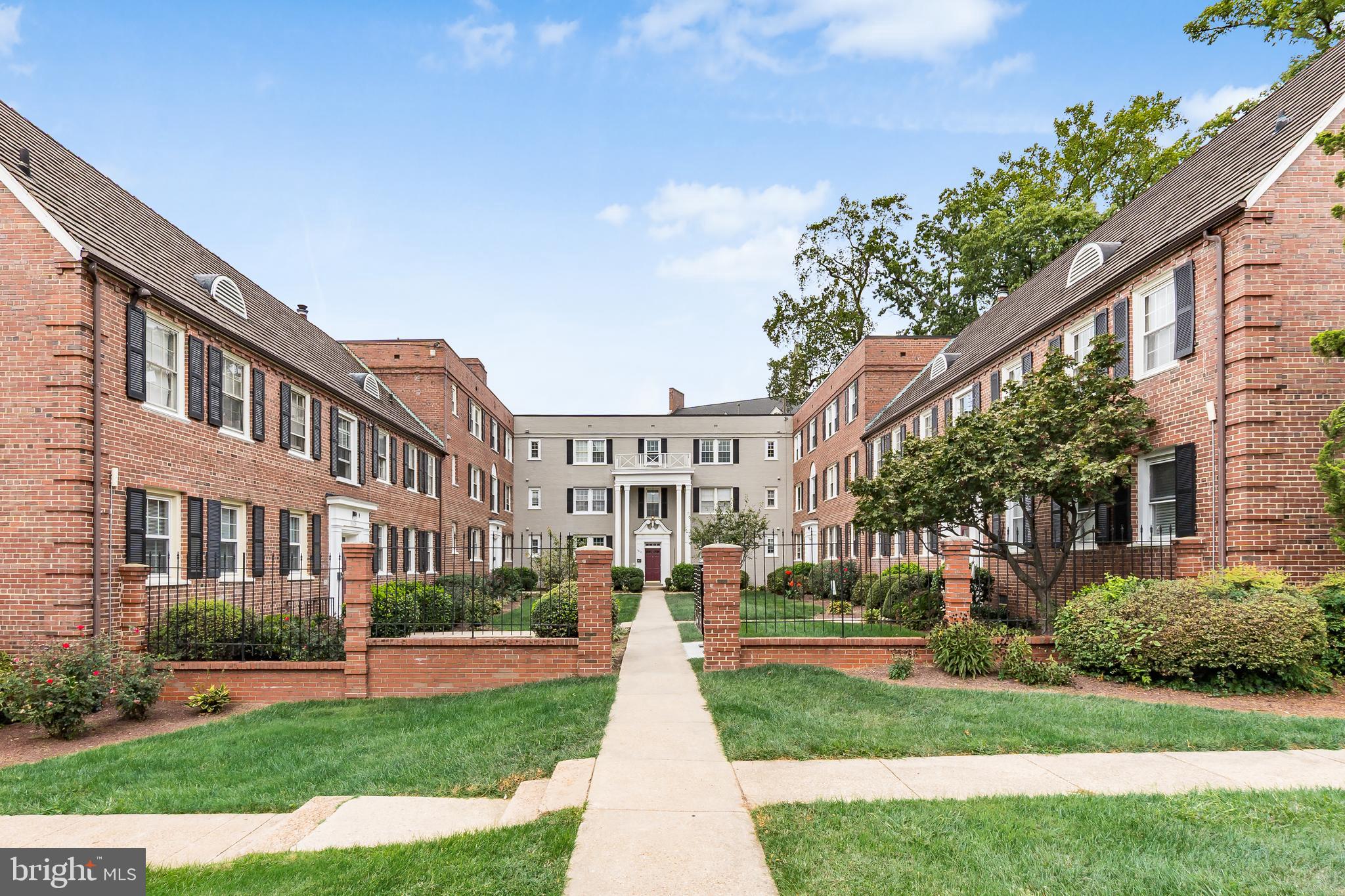 HILL CREST - Residential