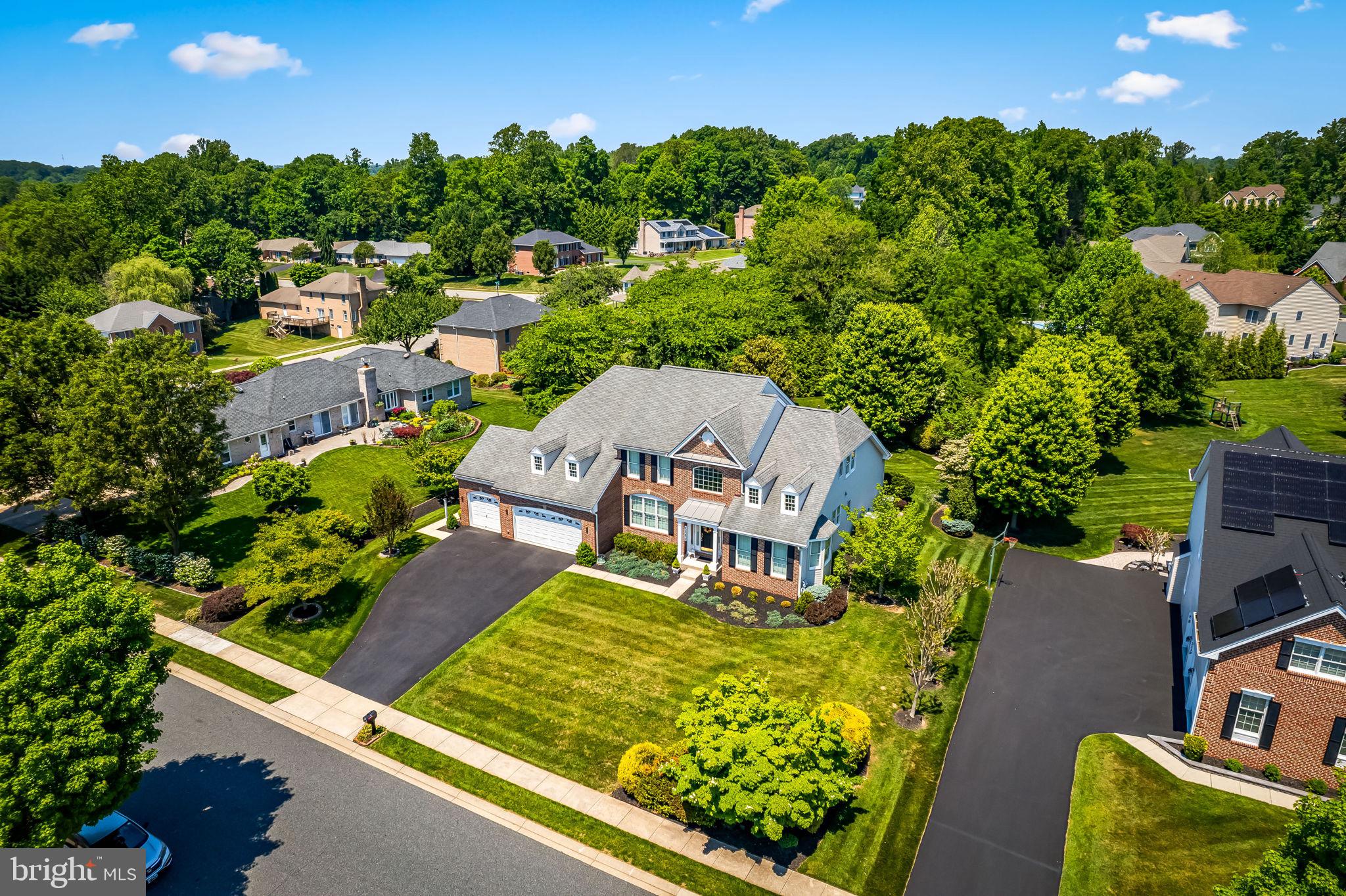 THE ESTATES AT CEDARDAY - Residential