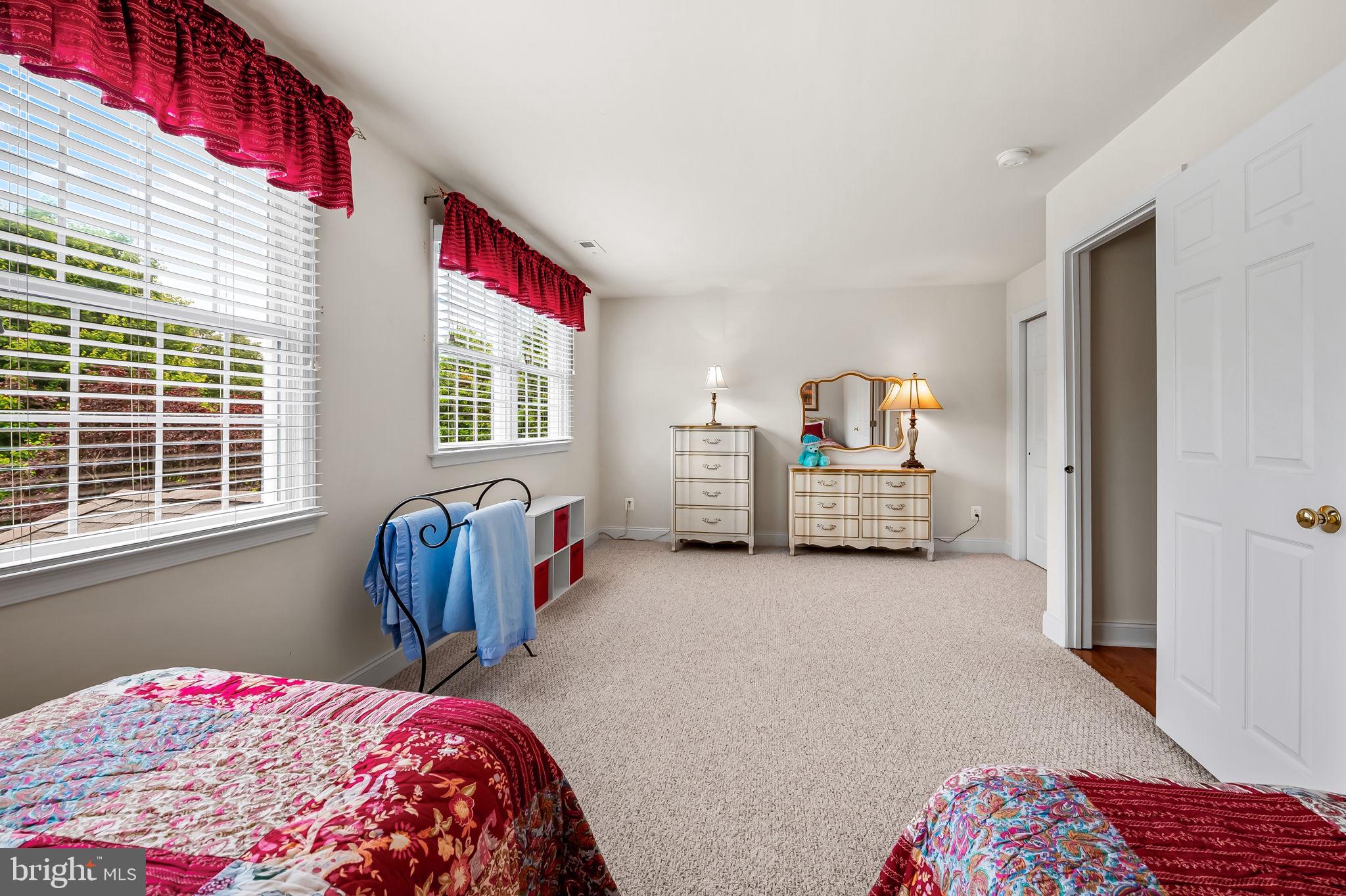 THE ESTATES AT CEDARDAY - Residential
