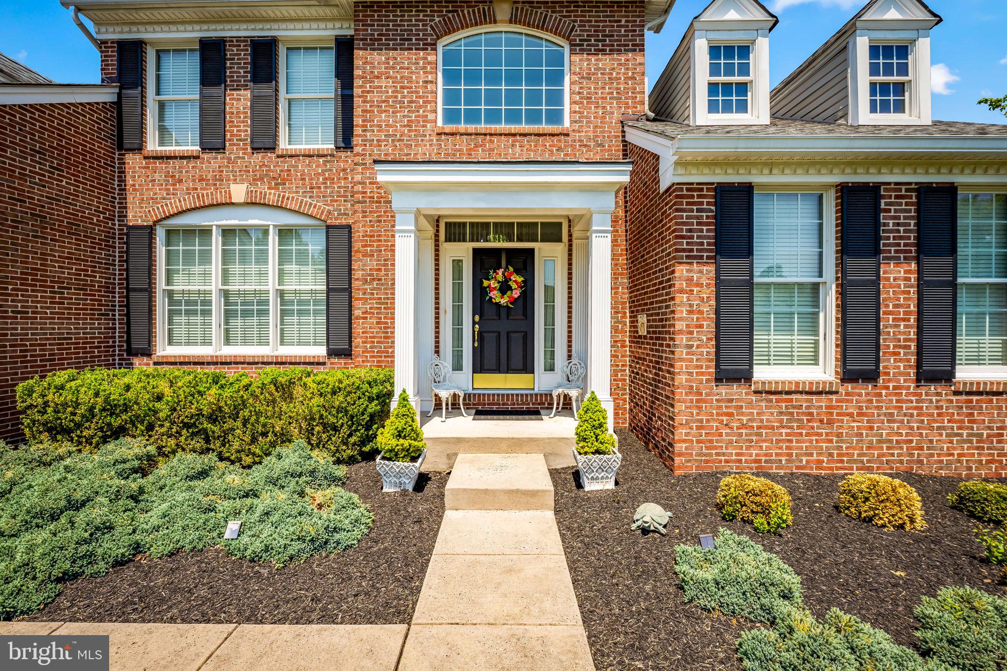 THE ESTATES AT CEDARDAY - Residential