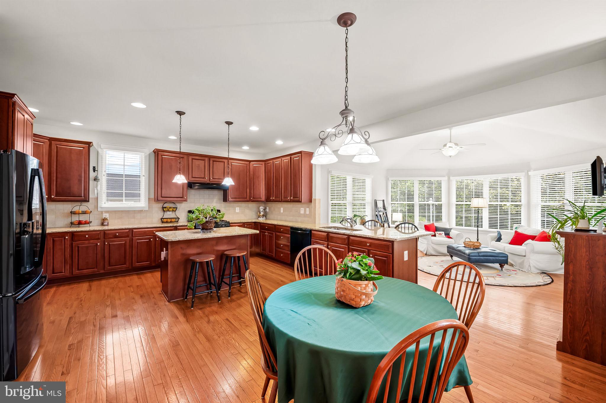 THE ESTATES AT CEDARDAY - Residential