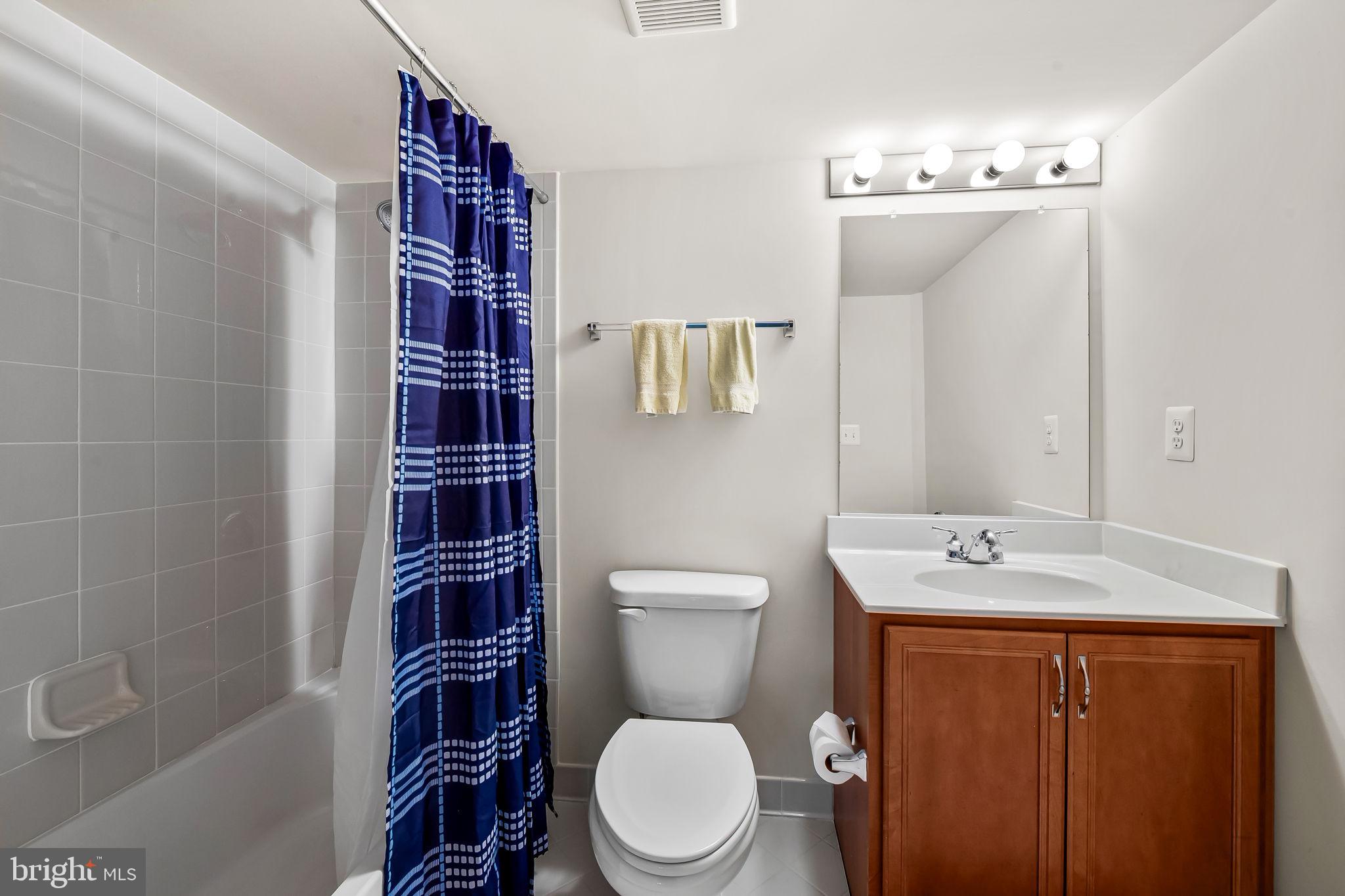 THE ESTATES AT CEDARDAY - Residential