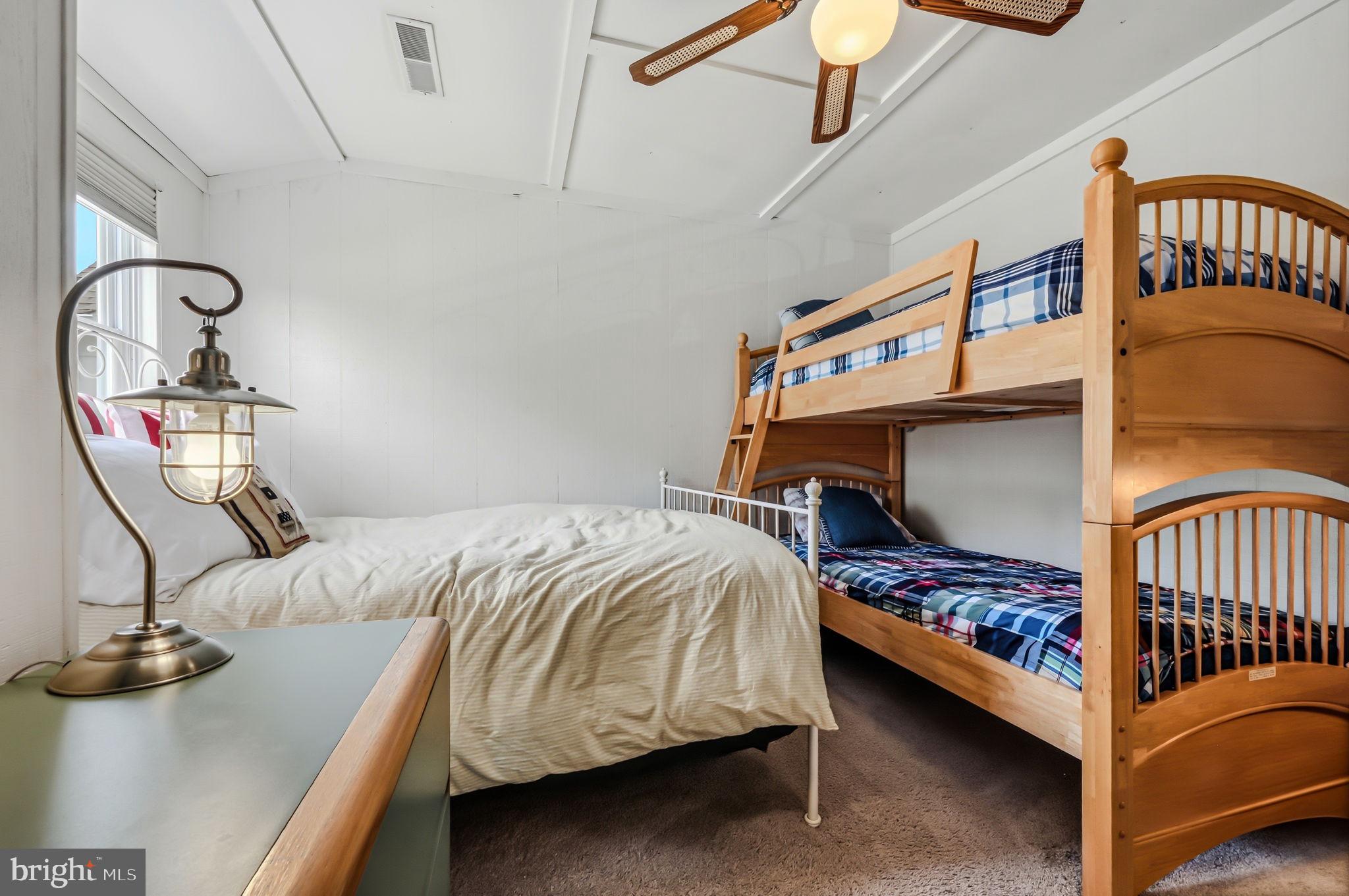 MALLARD LAKES - Residential