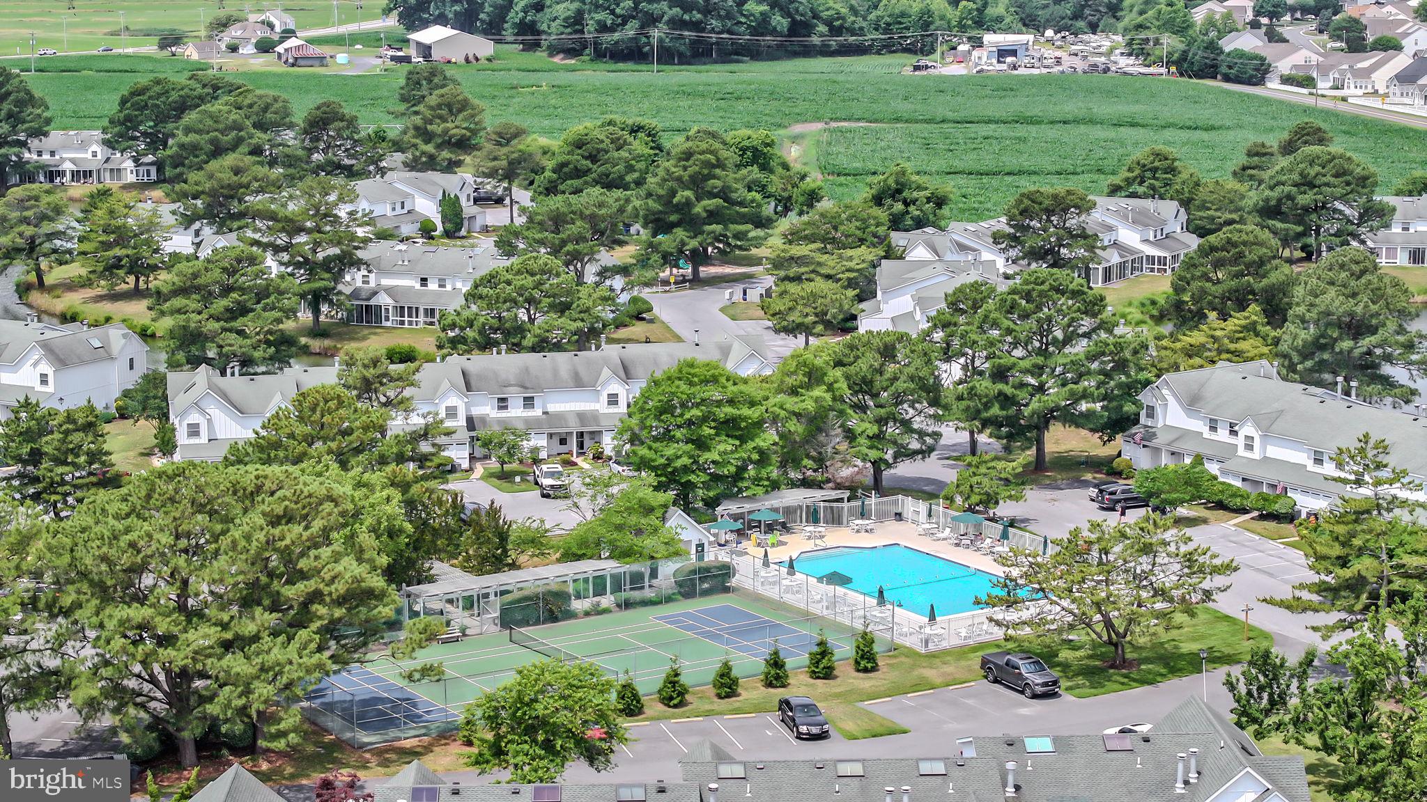 MALLARD LAKES - Residential