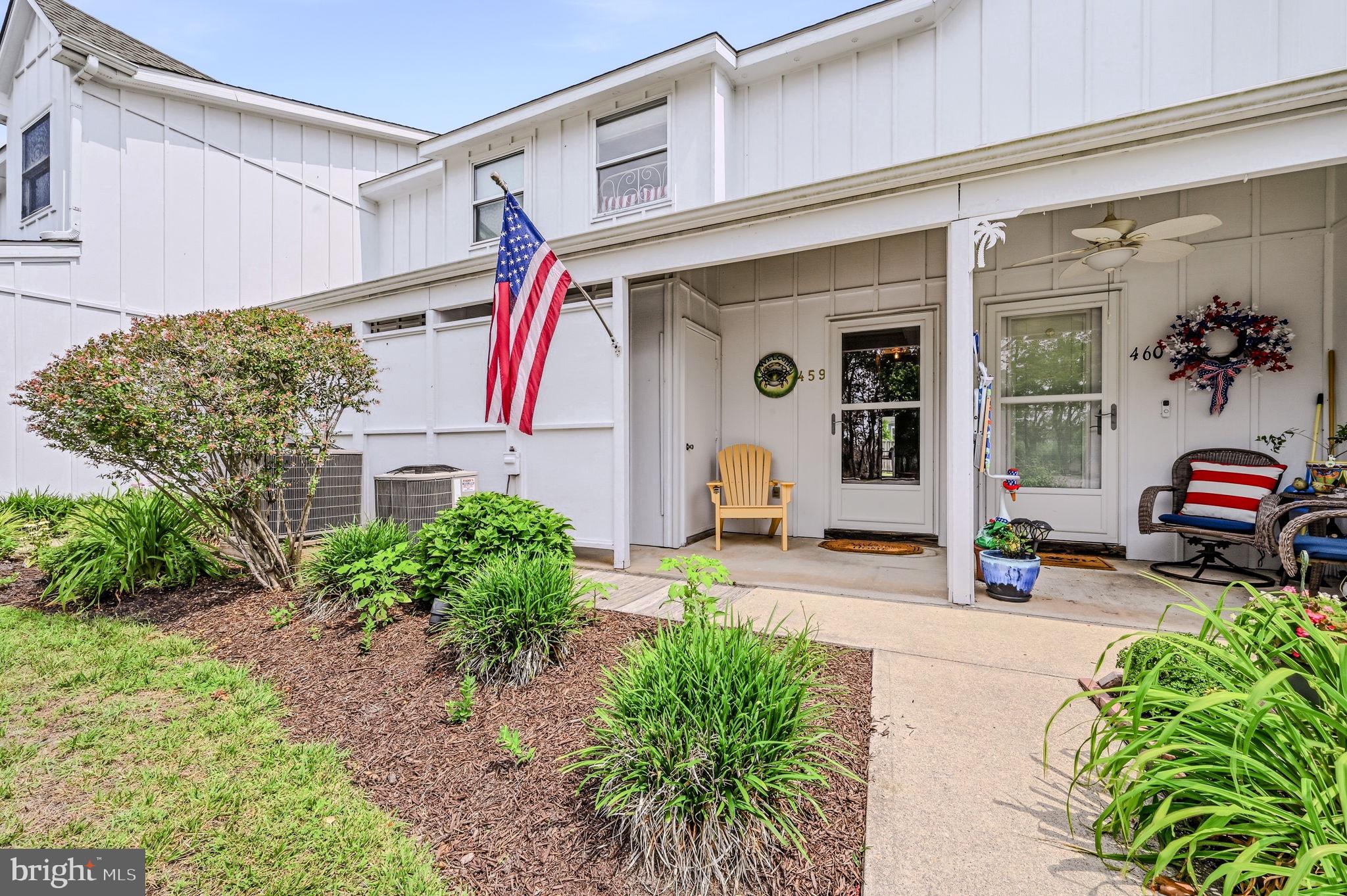 MALLARD LAKES - Residential