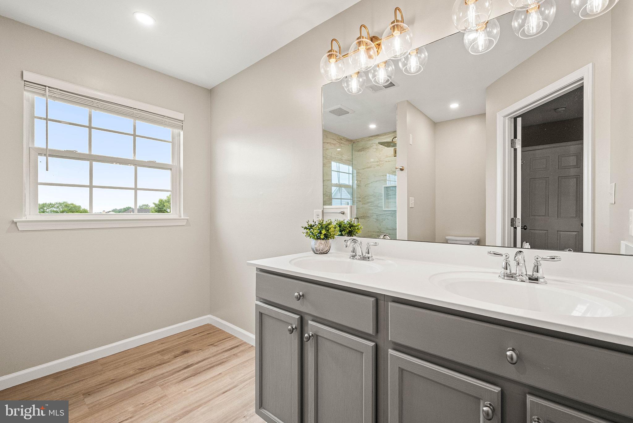 NEW DALEVILLE - Residential