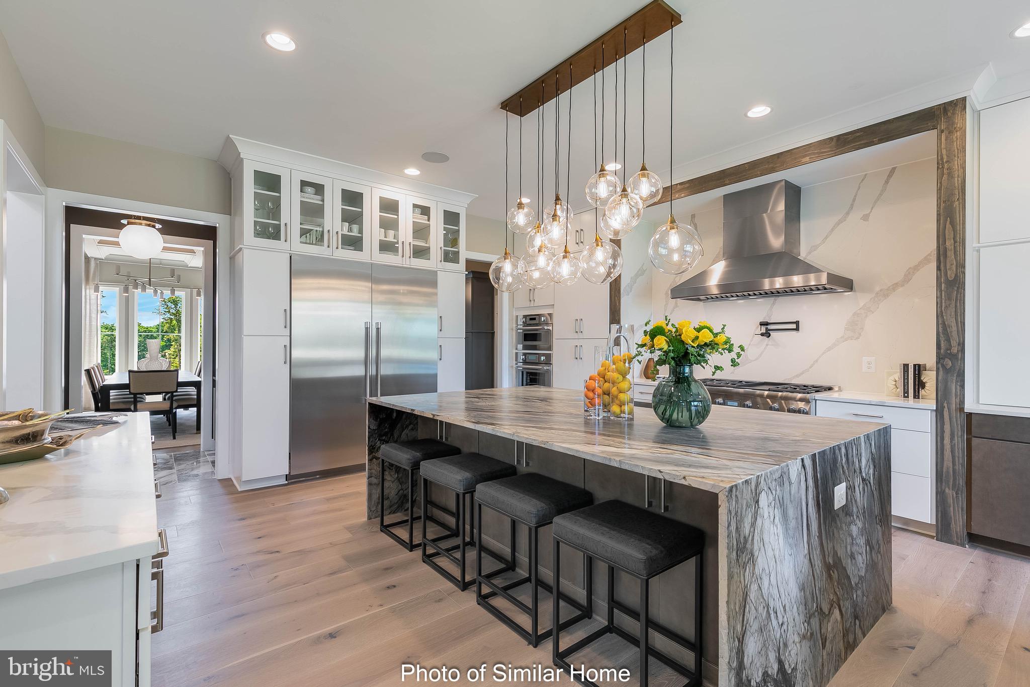FAIRFAX - Residential