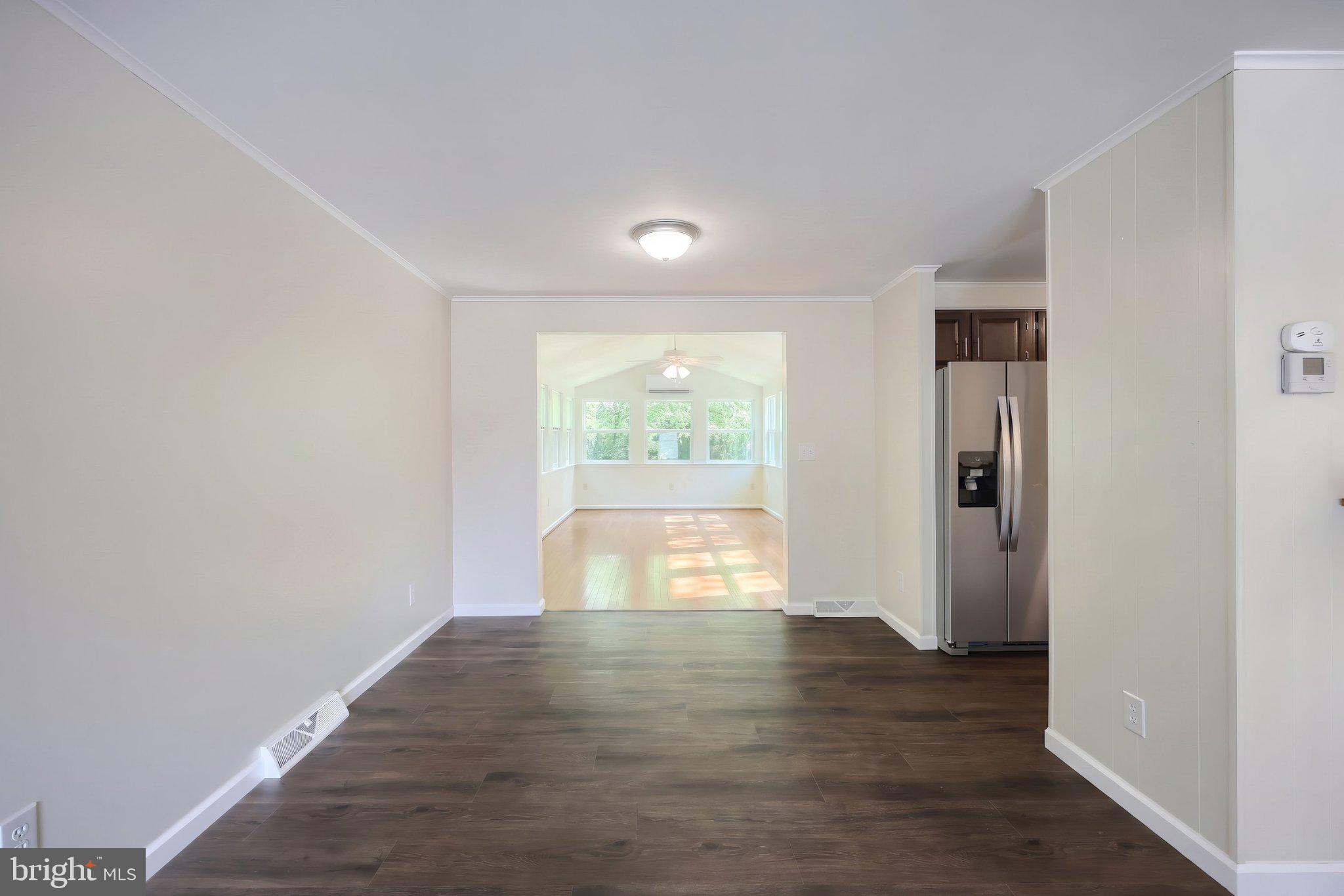 DELWOOD MANOR - Residential