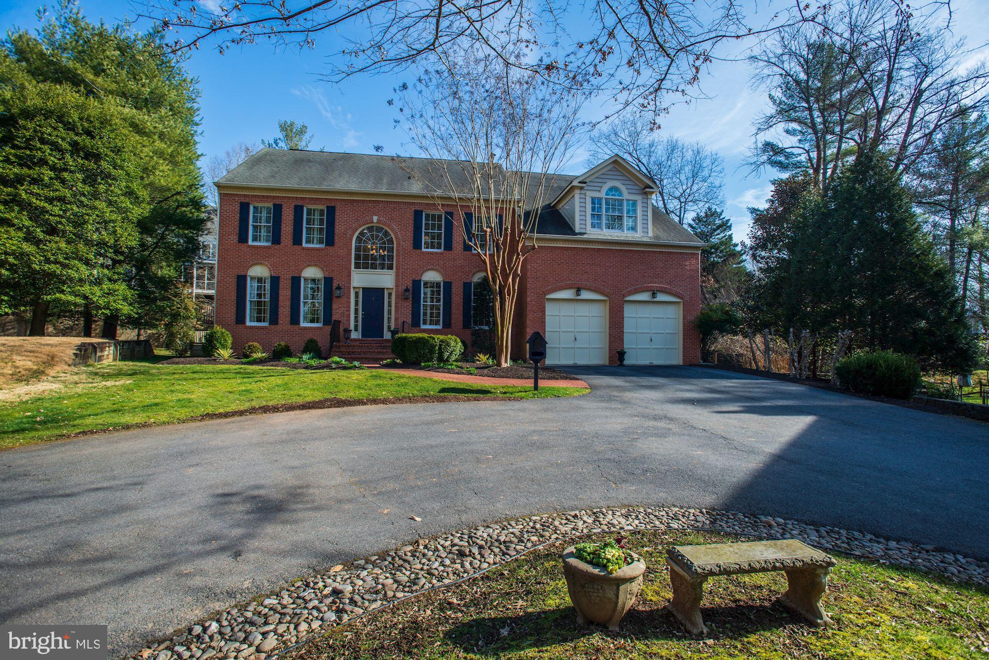 RIVER FALLS - Residential