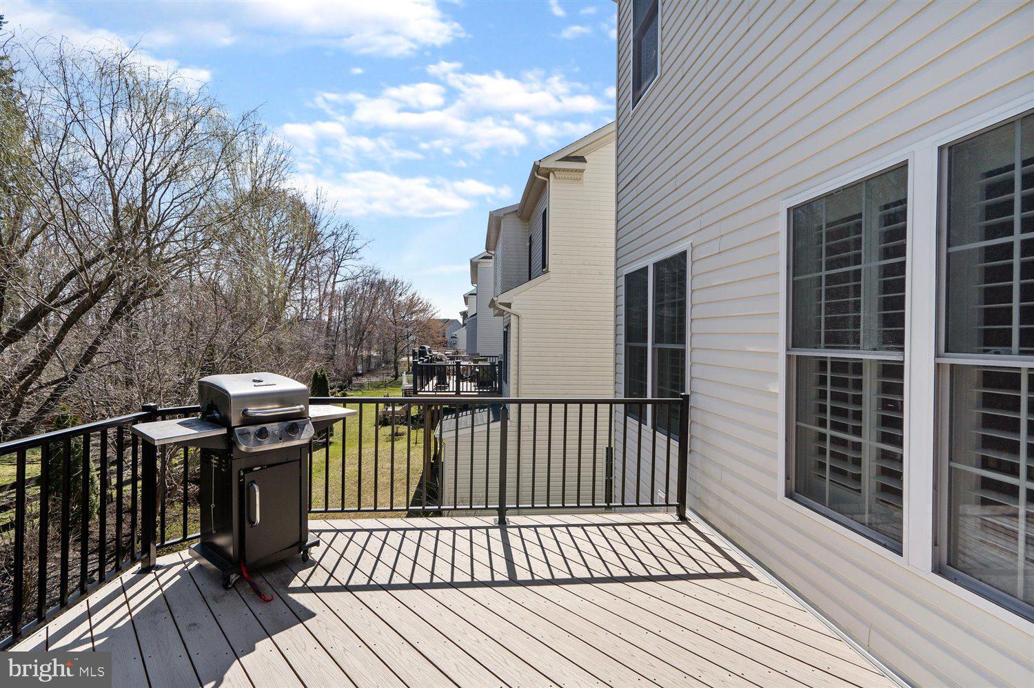 FALLSTON CROSSING - Residential