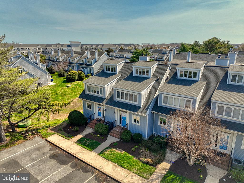 HENLOPEN GARDENS - Residential