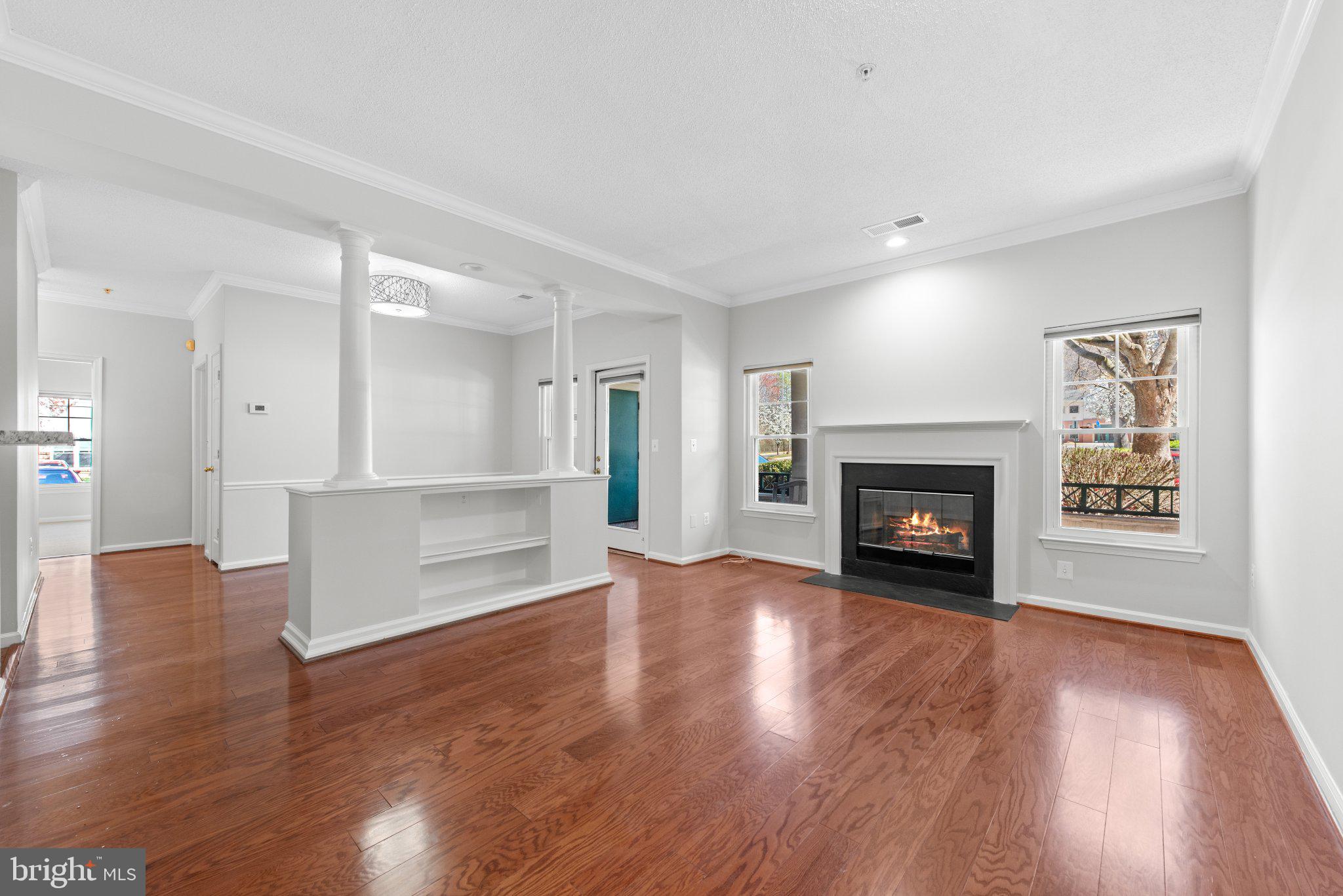 OAK PARK CONDO - Residential