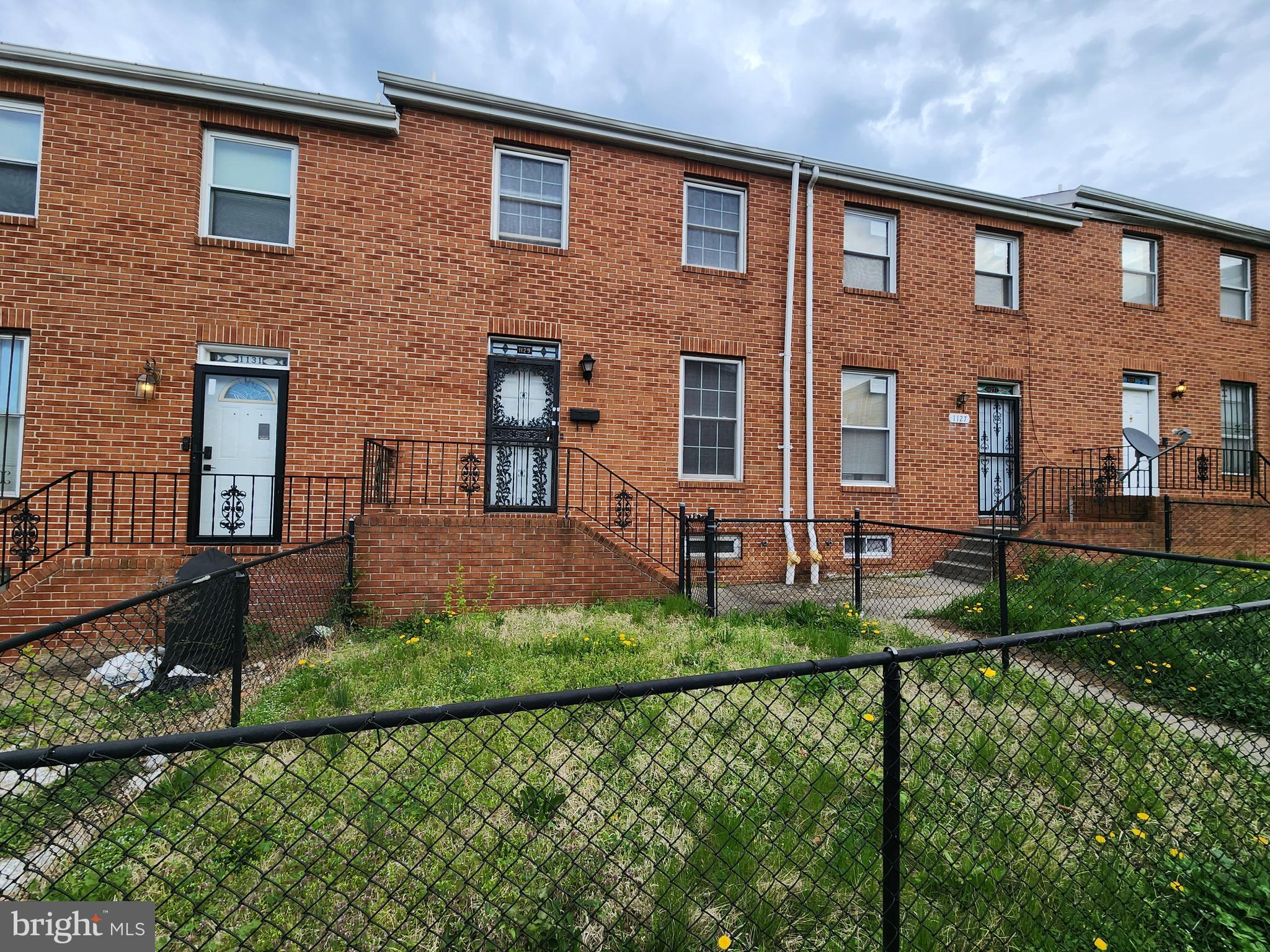 ONLINE AUCTION: This auction takes place on the Ashland Auction Group Website Bidding Platform. Bidding begins 6/4/2026 @ 10:00 AM. Bidding ends 6/8/2026 @ 12:40 PM. List Price is Suggested Opening Bid. Deposit: $15,000.  

This three-bedroom townhome located in the Johnston Square neighborhood of Baltimore City. The property contains approximately 1,152 square feet of finished living space across two levels and was originally constructed in 1986, with recent updates noted in 2025.

The home features a traditional interior layout with multiple bathrooms (1 full and additional half baths), a functional kitchen equipped with stainless steel appliances, and in-unit laundry. Central heating and cooling provide year-round comfort.

Positioned within close proximity to Johnston Square Park and just minutes from major commuter routes, the property offers convenient access to Downtown Baltimore, Johns Hopkins Hospital, and surrounding employment centers.