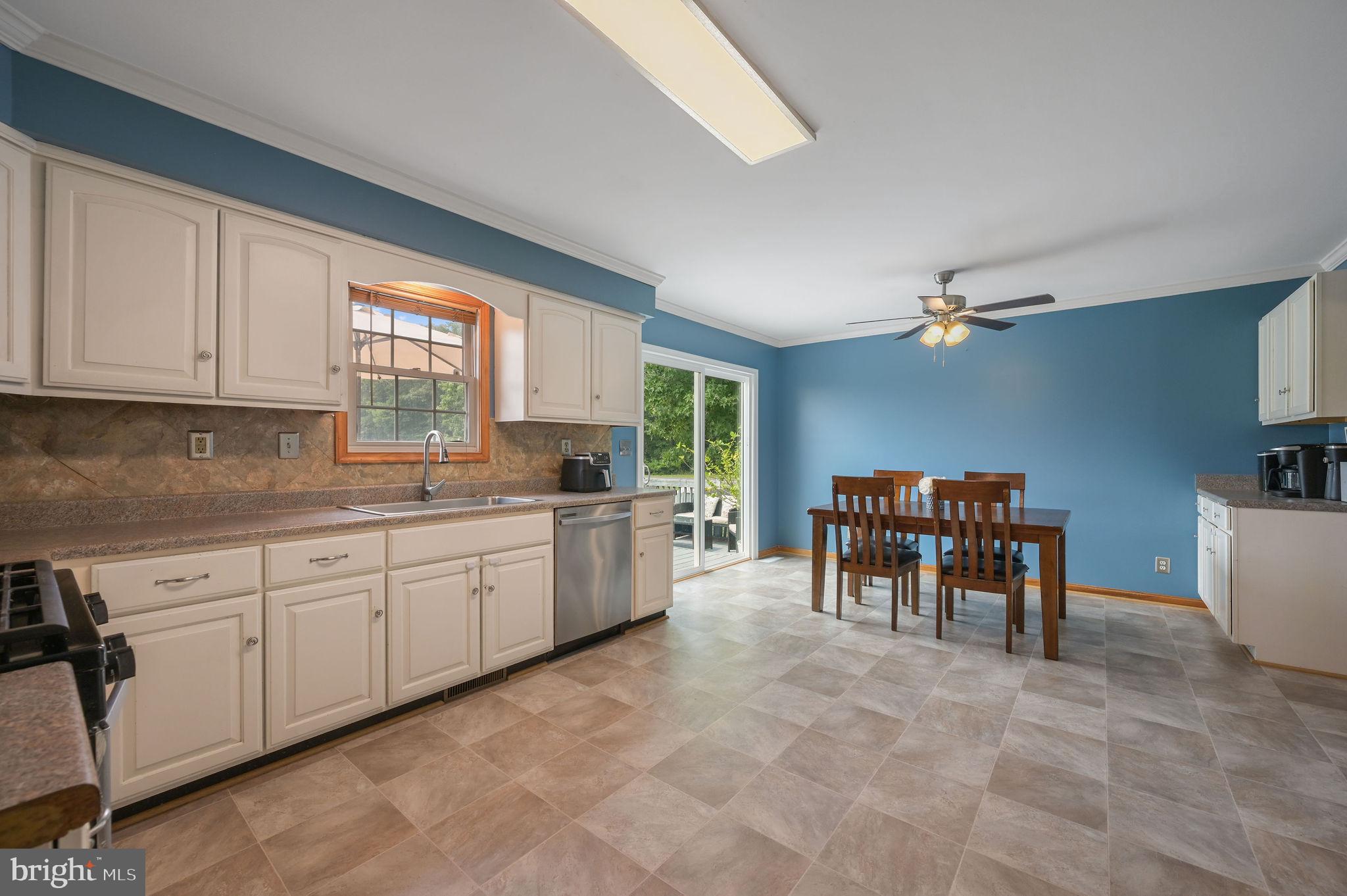 FLOWING ACRES - Residential