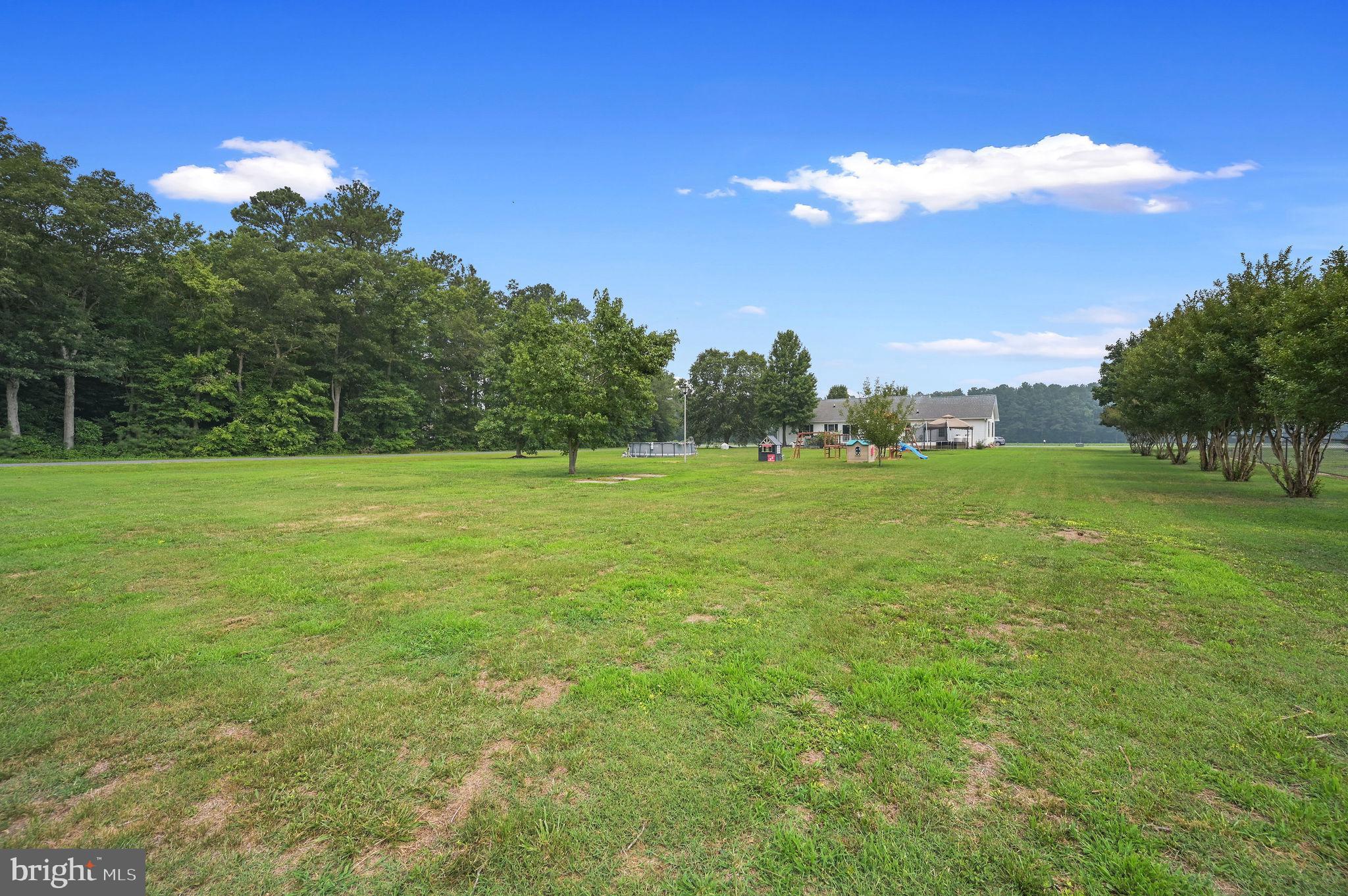 FLOWING ACRES - Residential