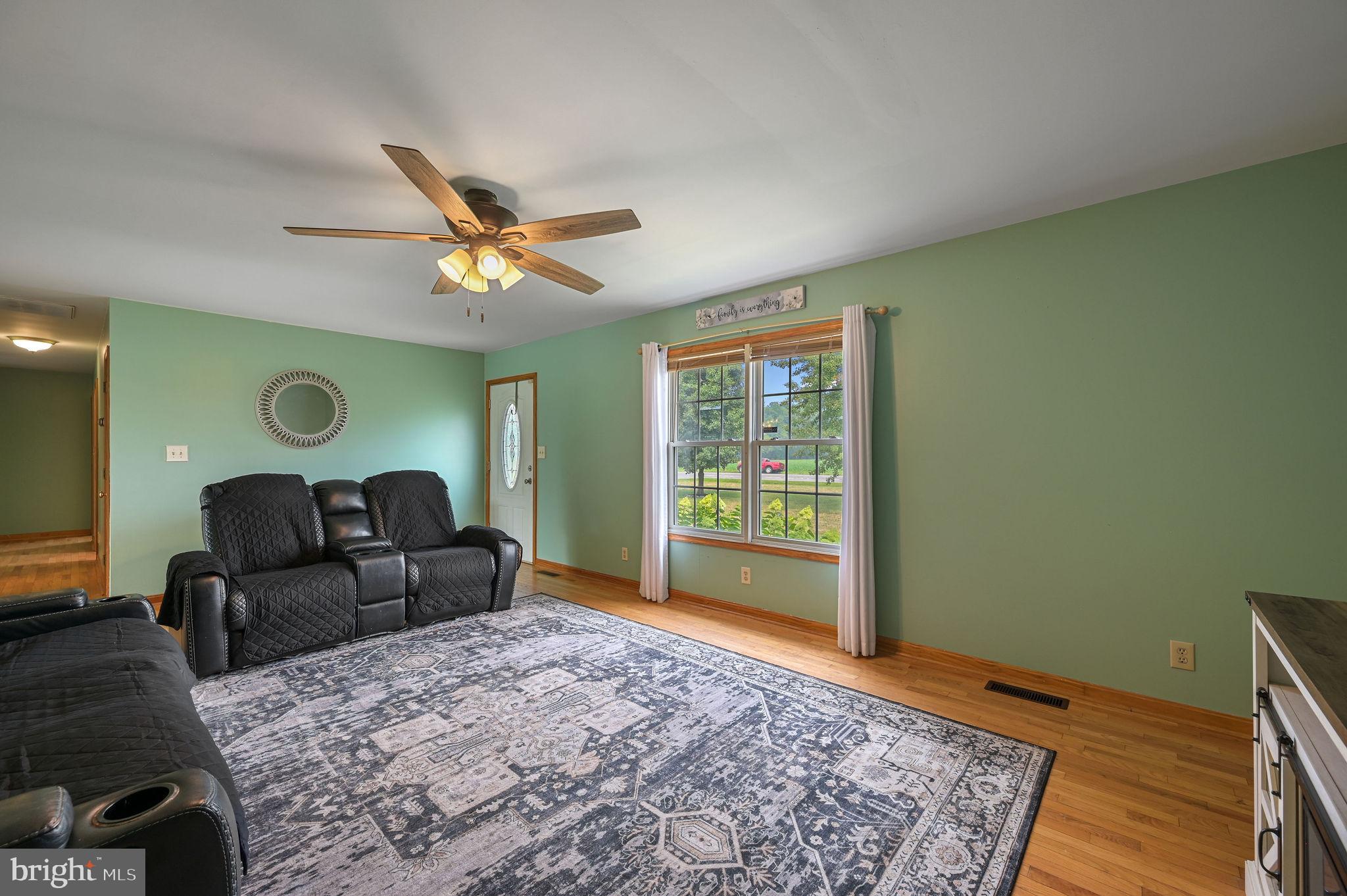FLOWING ACRES - Residential