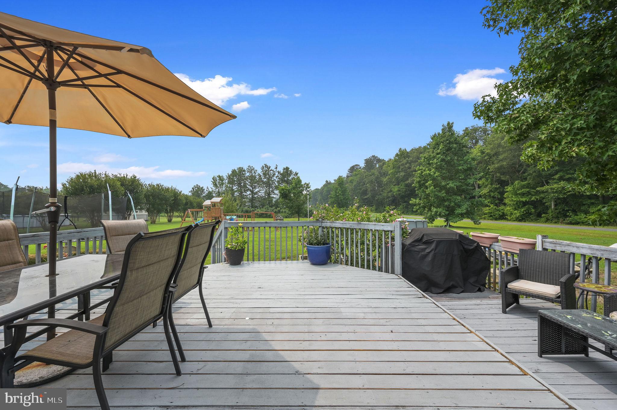 FLOWING ACRES - Residential