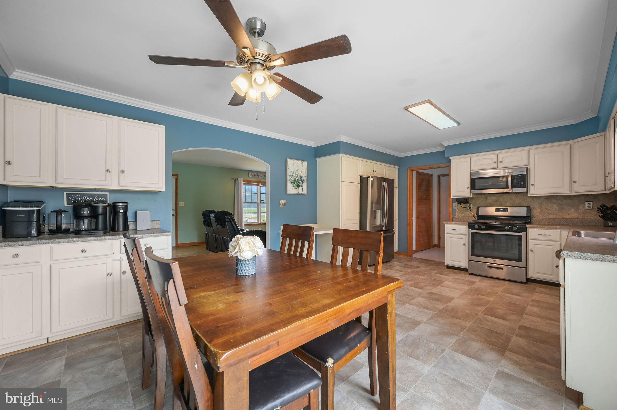 FLOWING ACRES - Residential