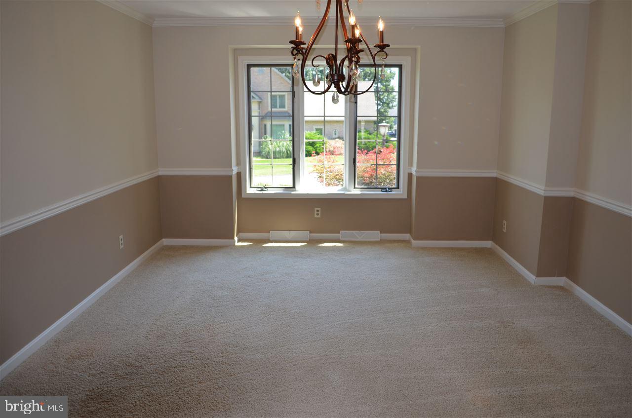 KENDALE HEIGHTS - Residential