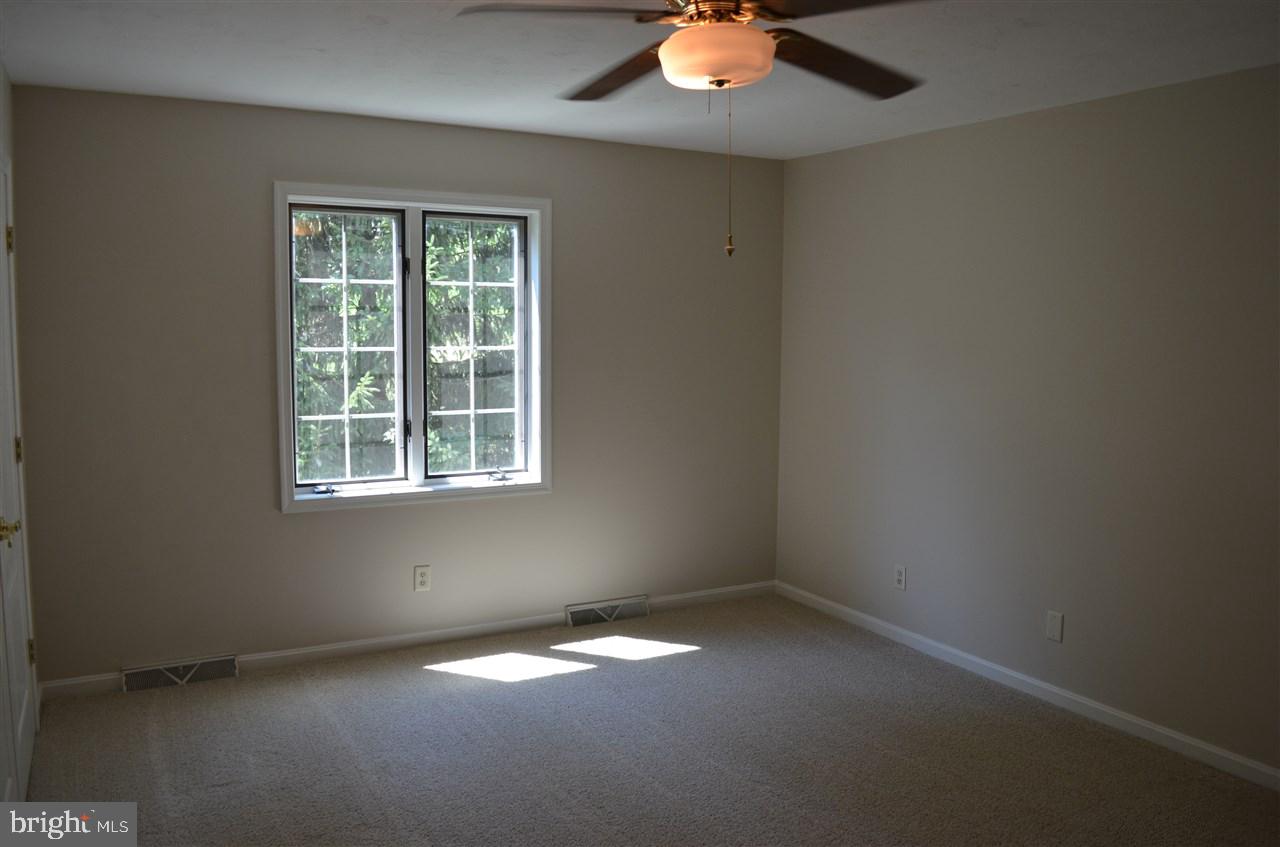 KENDALE HEIGHTS - Residential