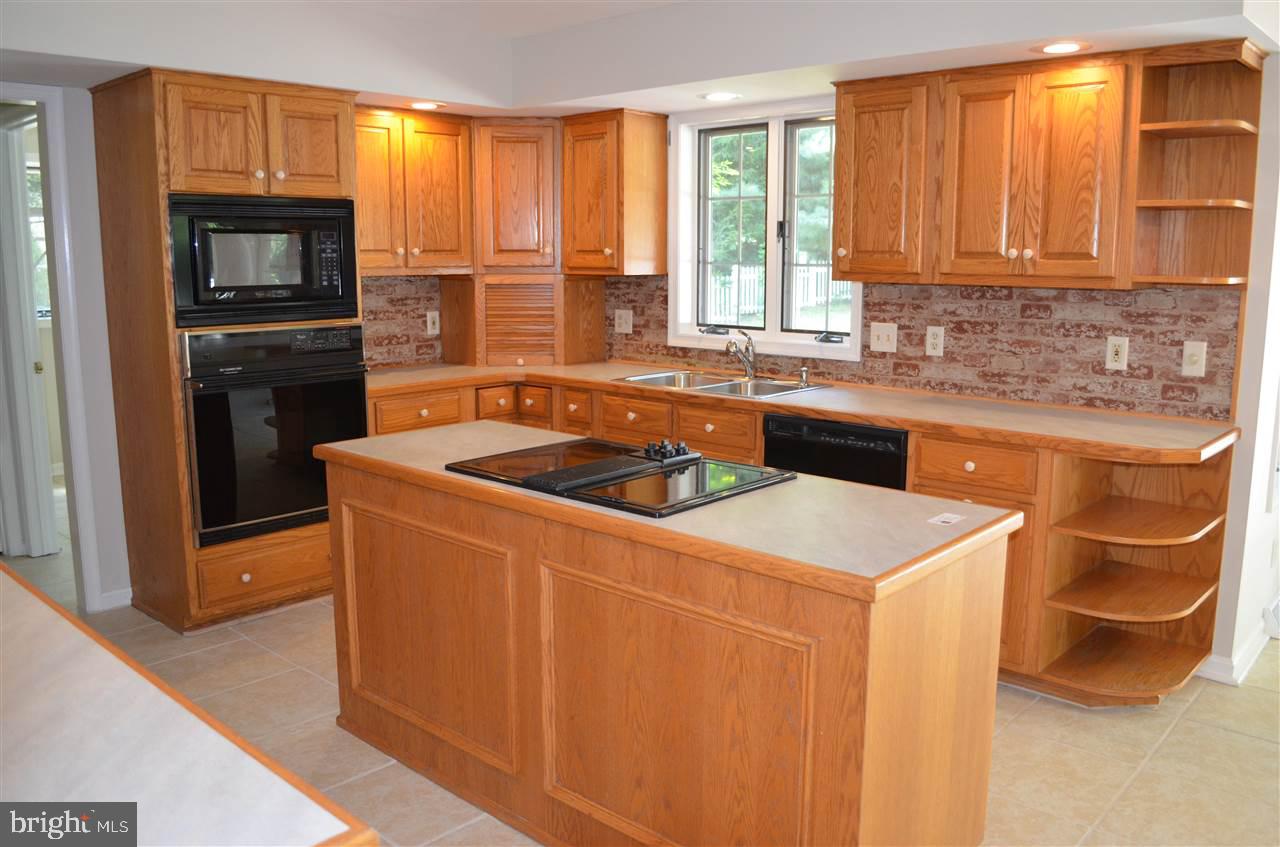 KENDALE HEIGHTS - Residential