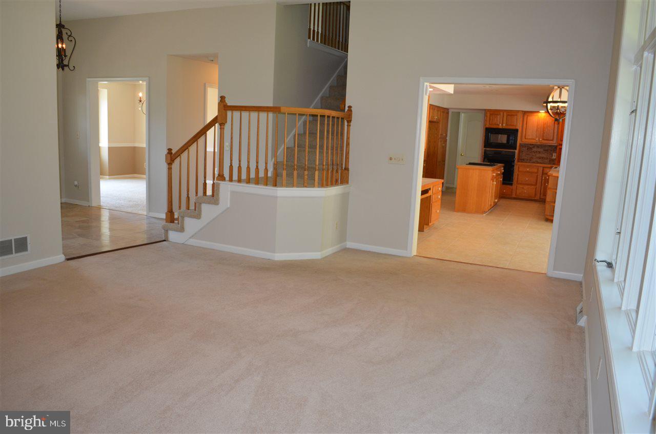 KENDALE HEIGHTS - Residential