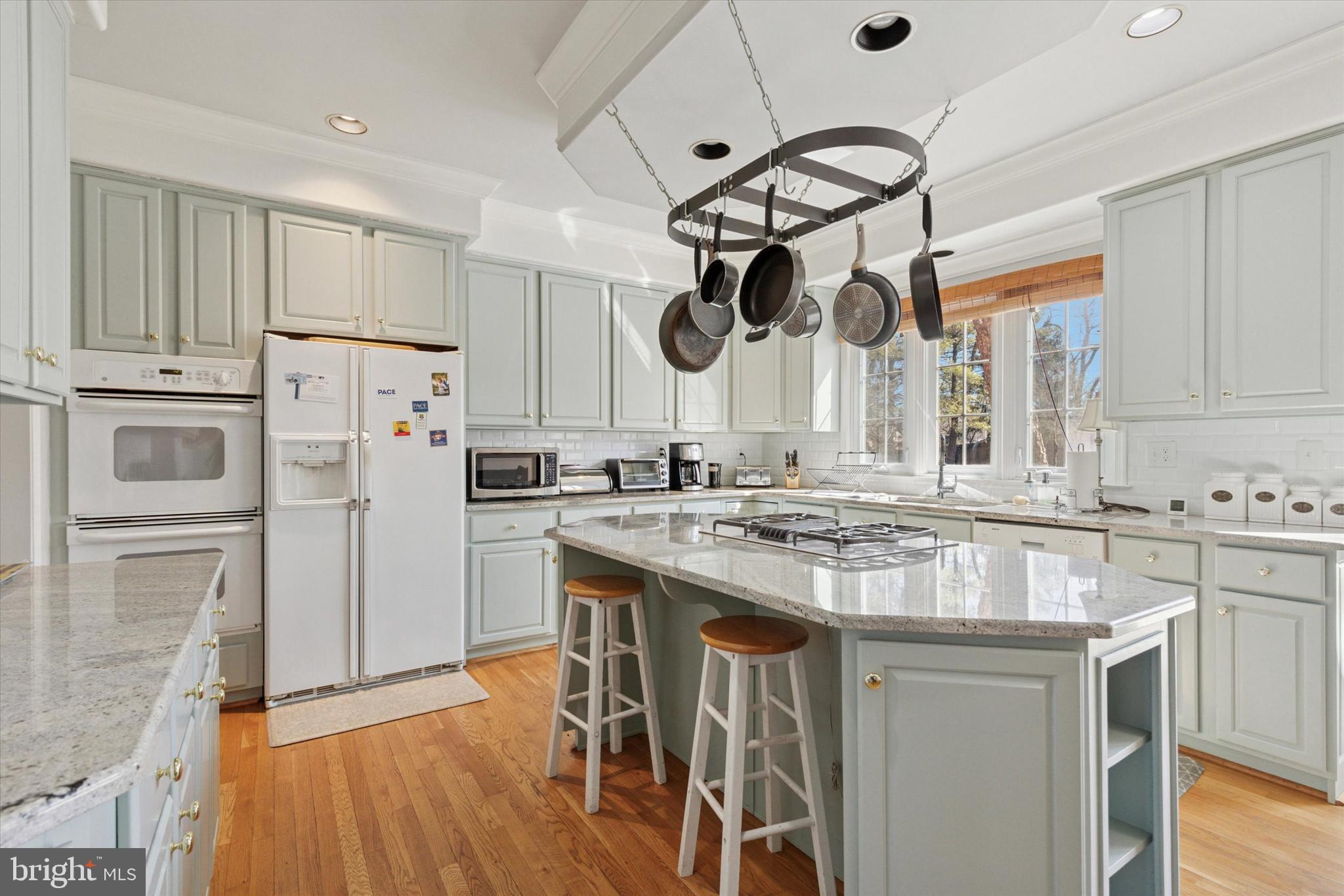 SUNWOOD FARM - Residential