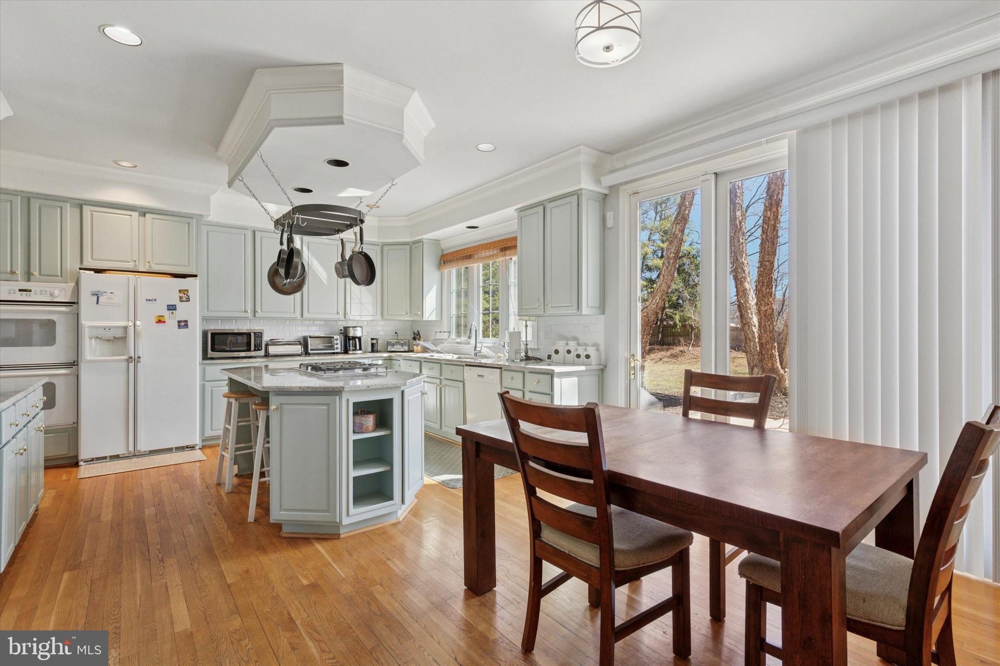 SUNWOOD FARM - Residential