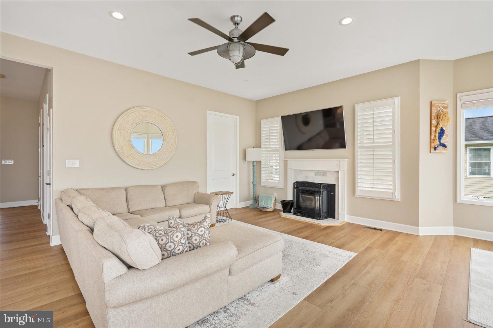 MILLERS ISLAND - Residential