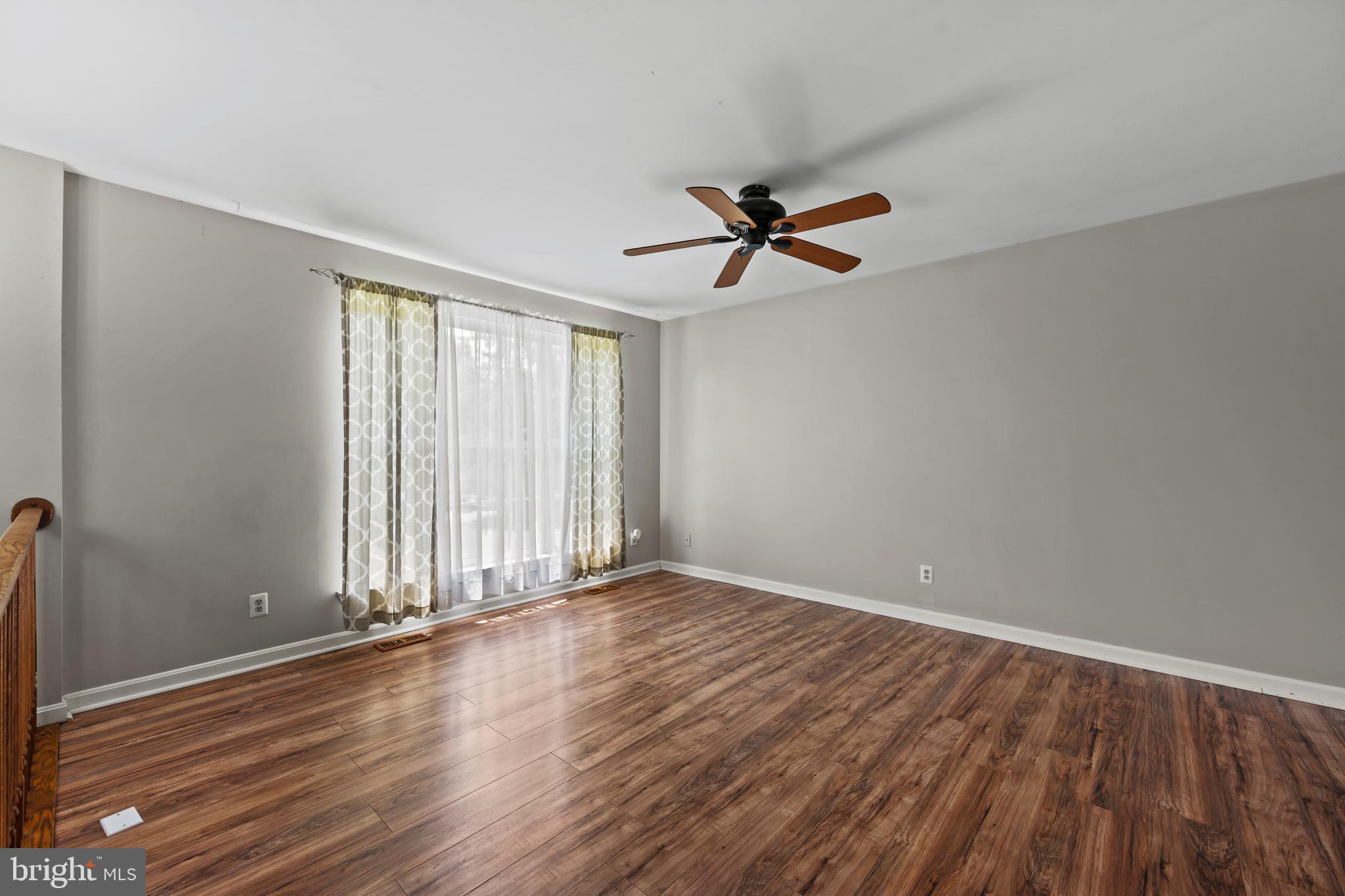 SENECA HARBOR - Residential