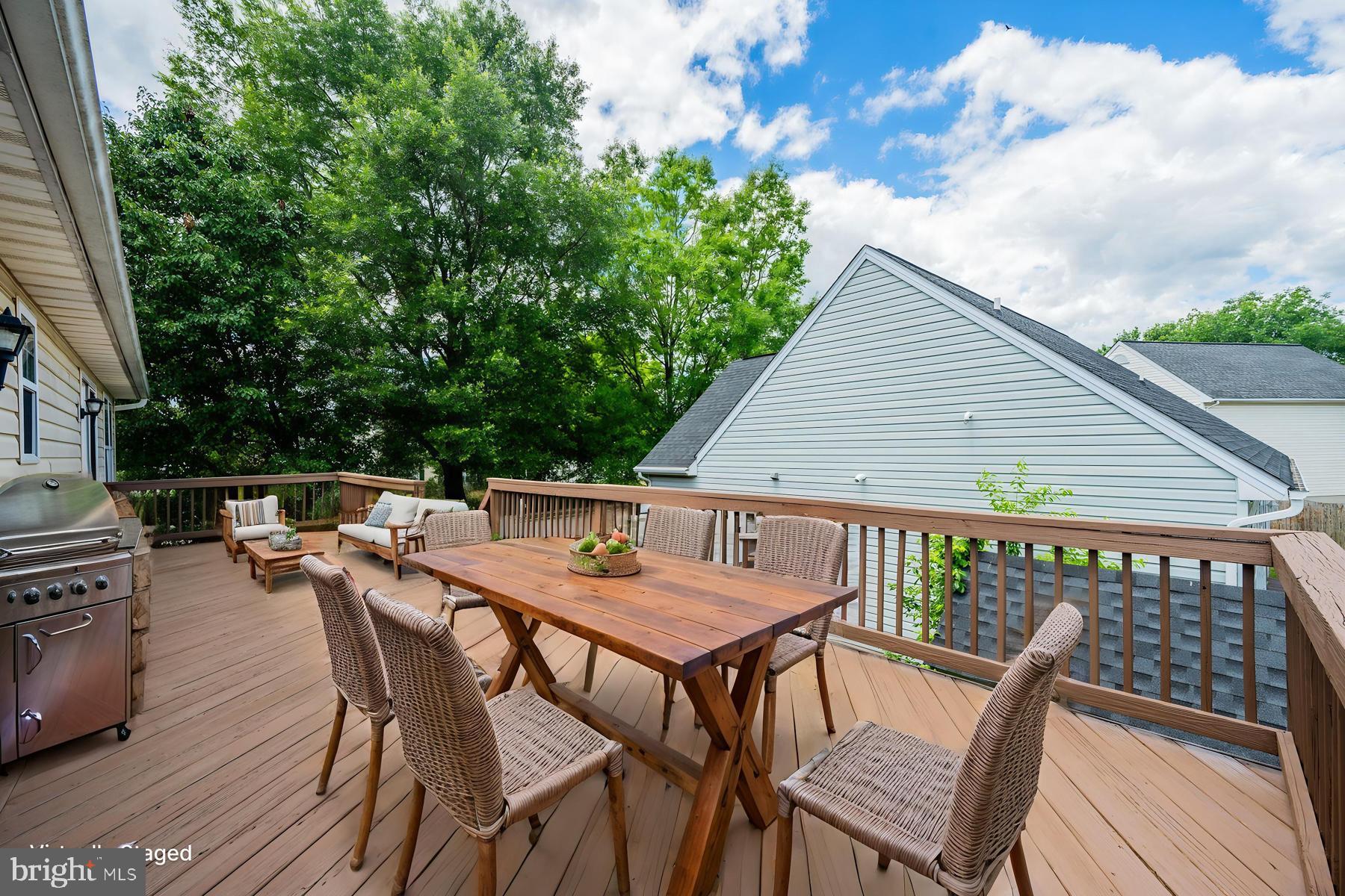 SENECA HARBOR - Residential