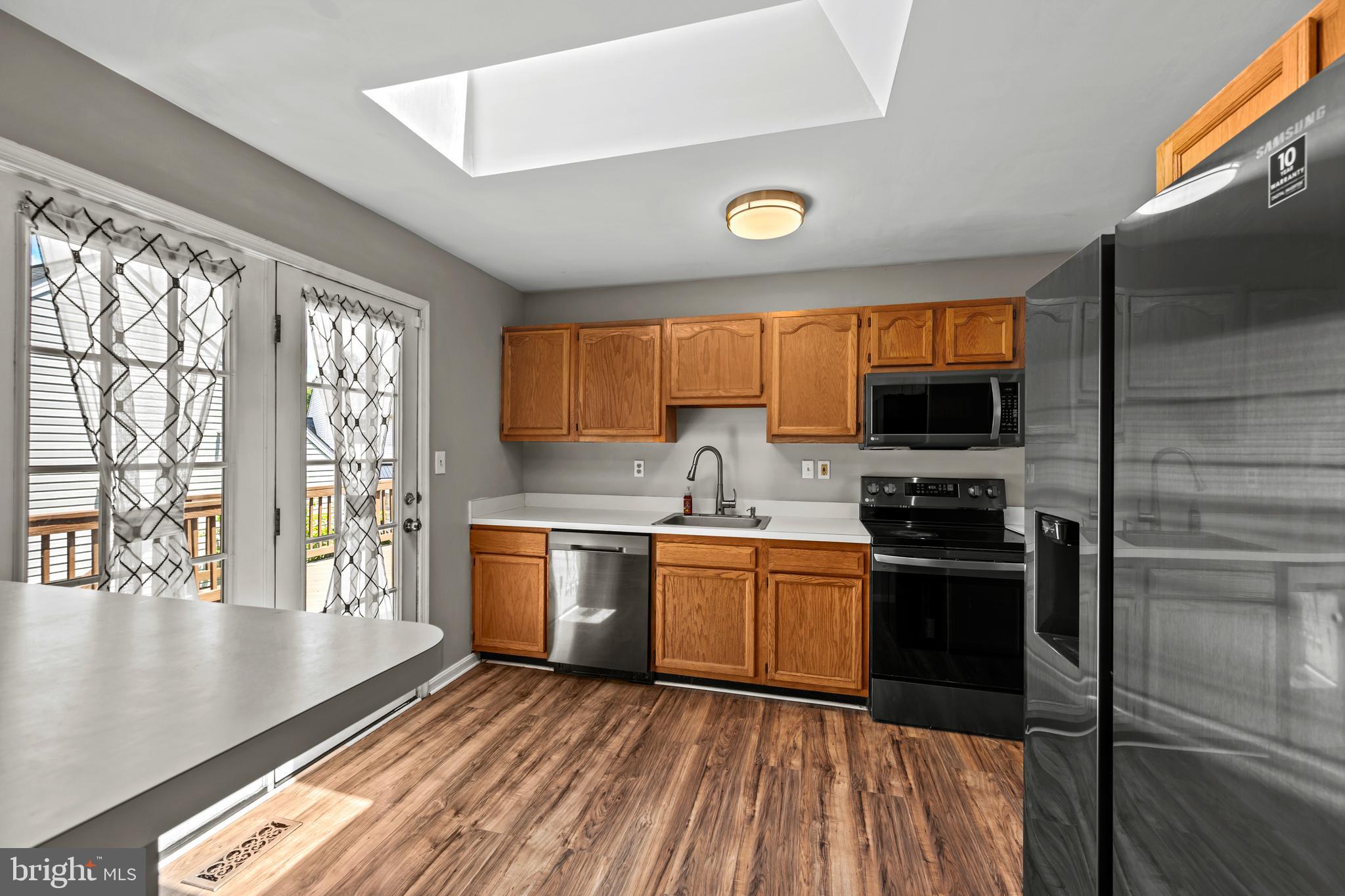 SENECA HARBOR - Residential