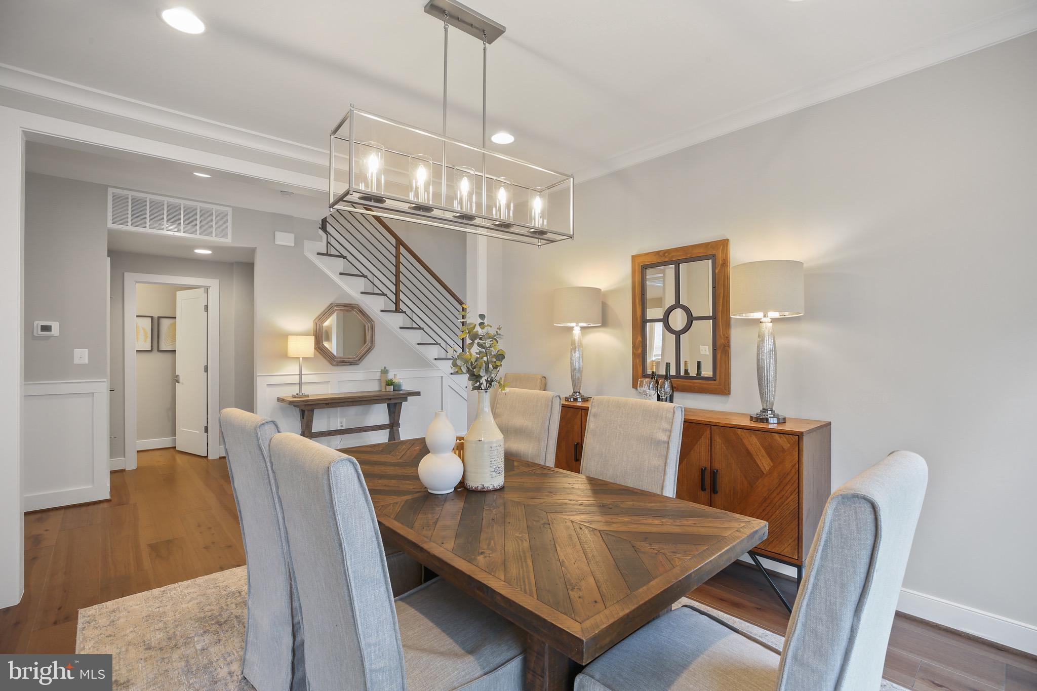 STONEWALL MANOR - Residential