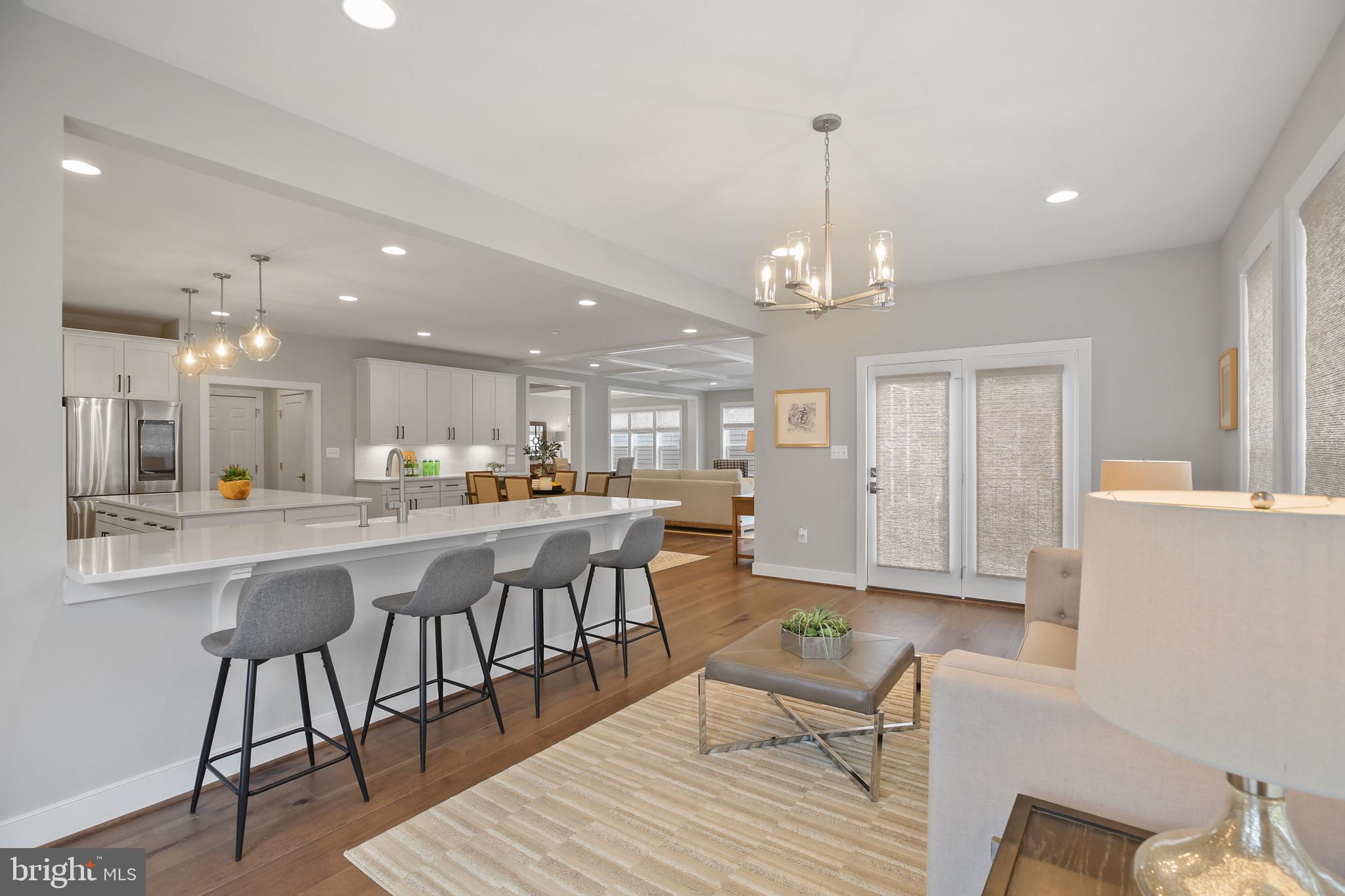 STONEWALL MANOR - Residential