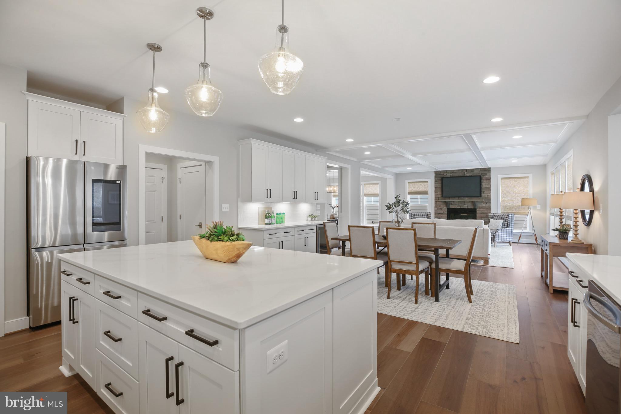 STONEWALL MANOR - Residential