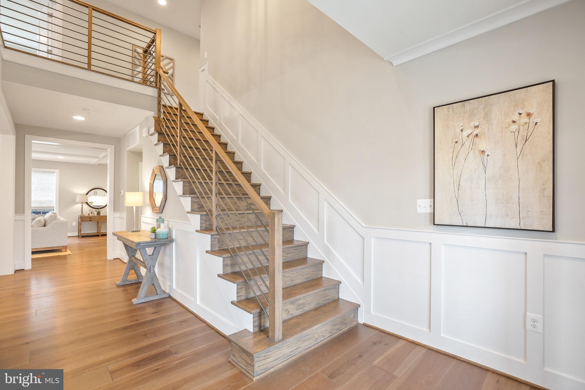 STONEWALL MANOR - Residential