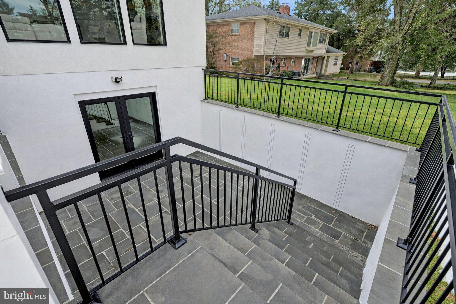 BROYHILL LANGLEY ESTATES - Residential