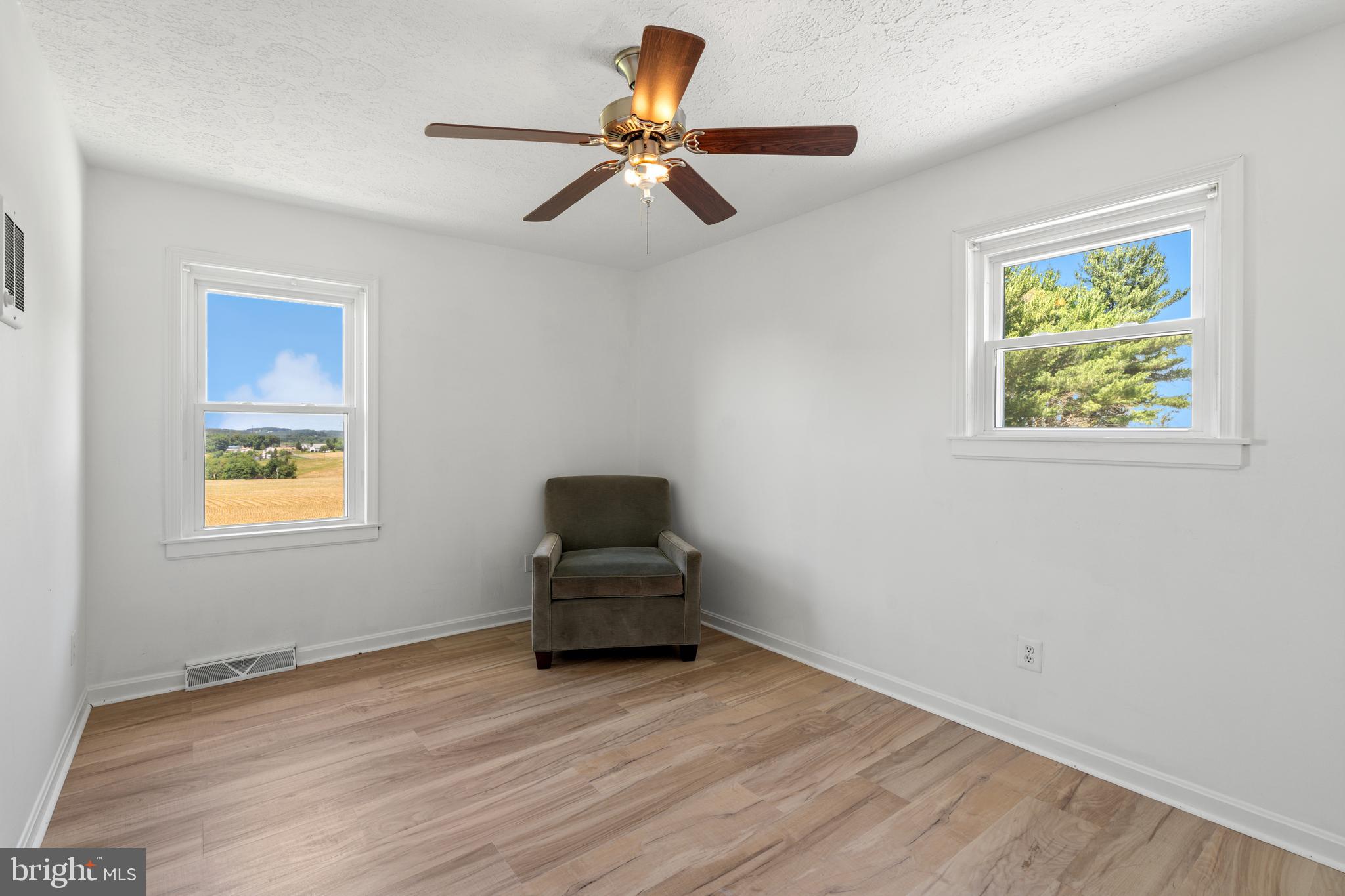 STEWARTSTOWN - Residential