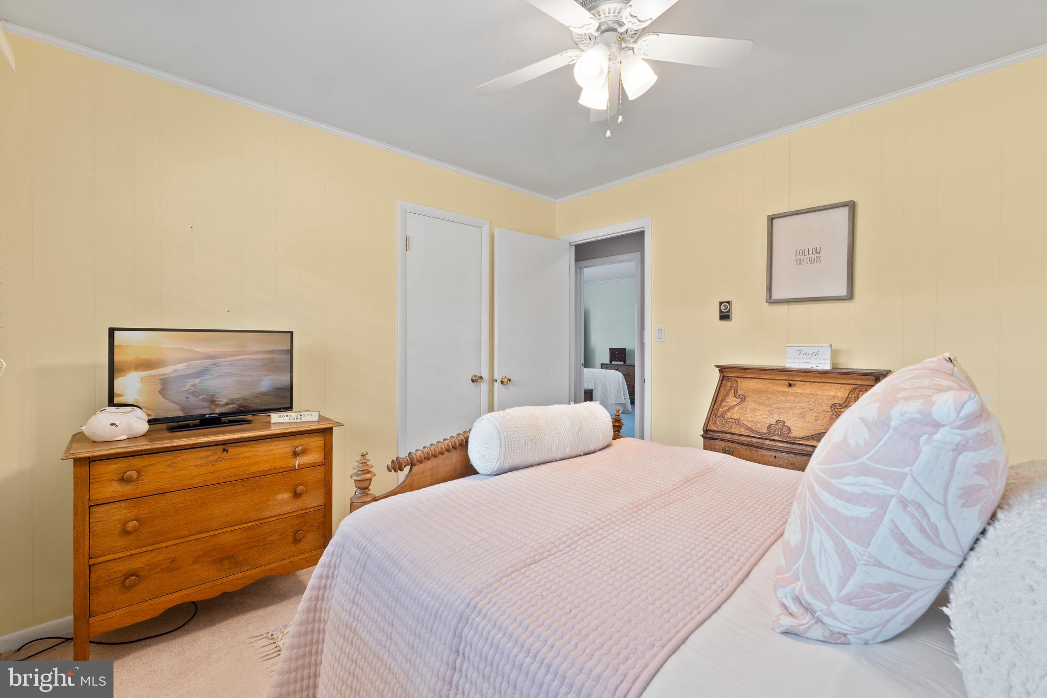MITCHELL ESTATES - Residential