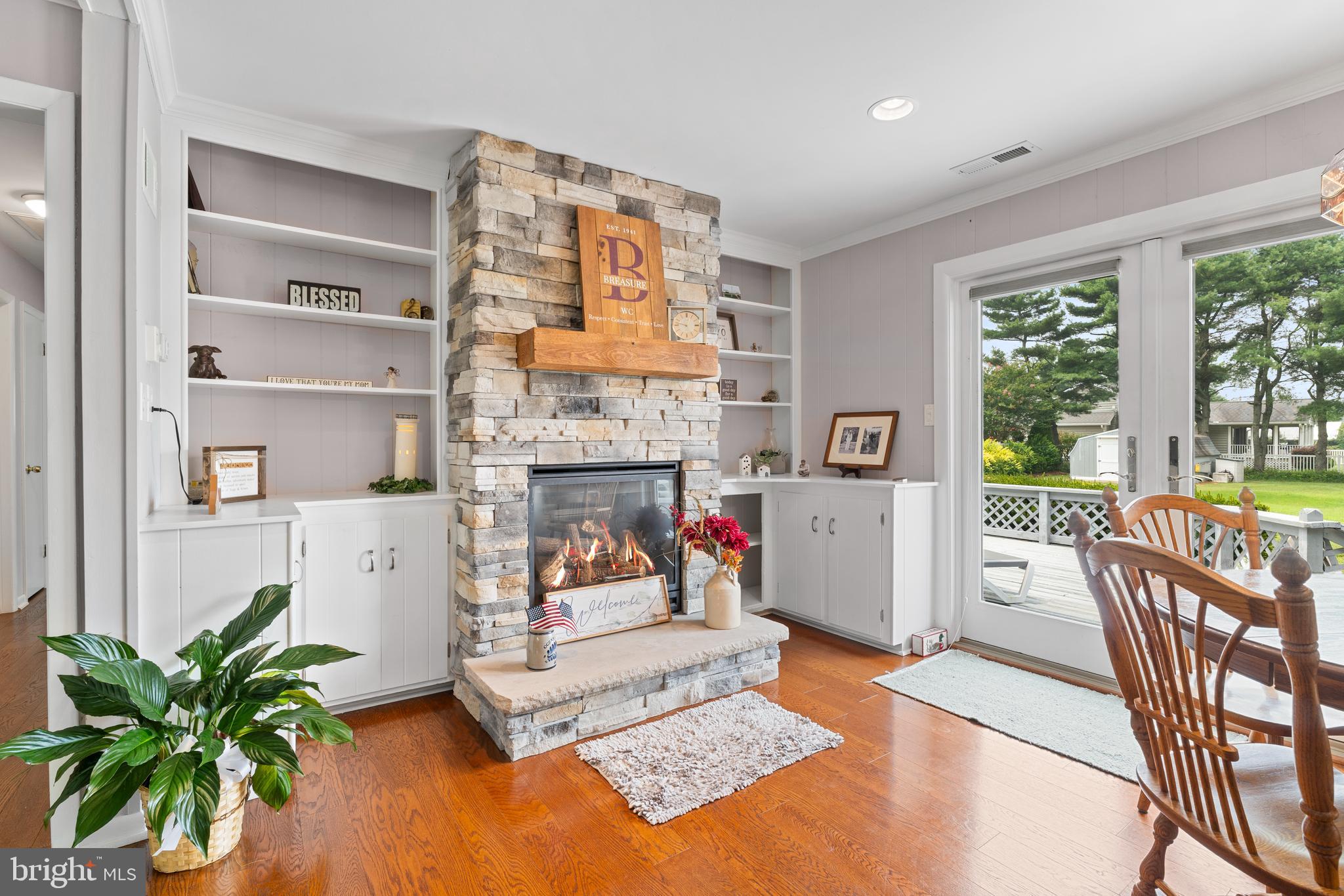 MITCHELL ESTATES - Residential