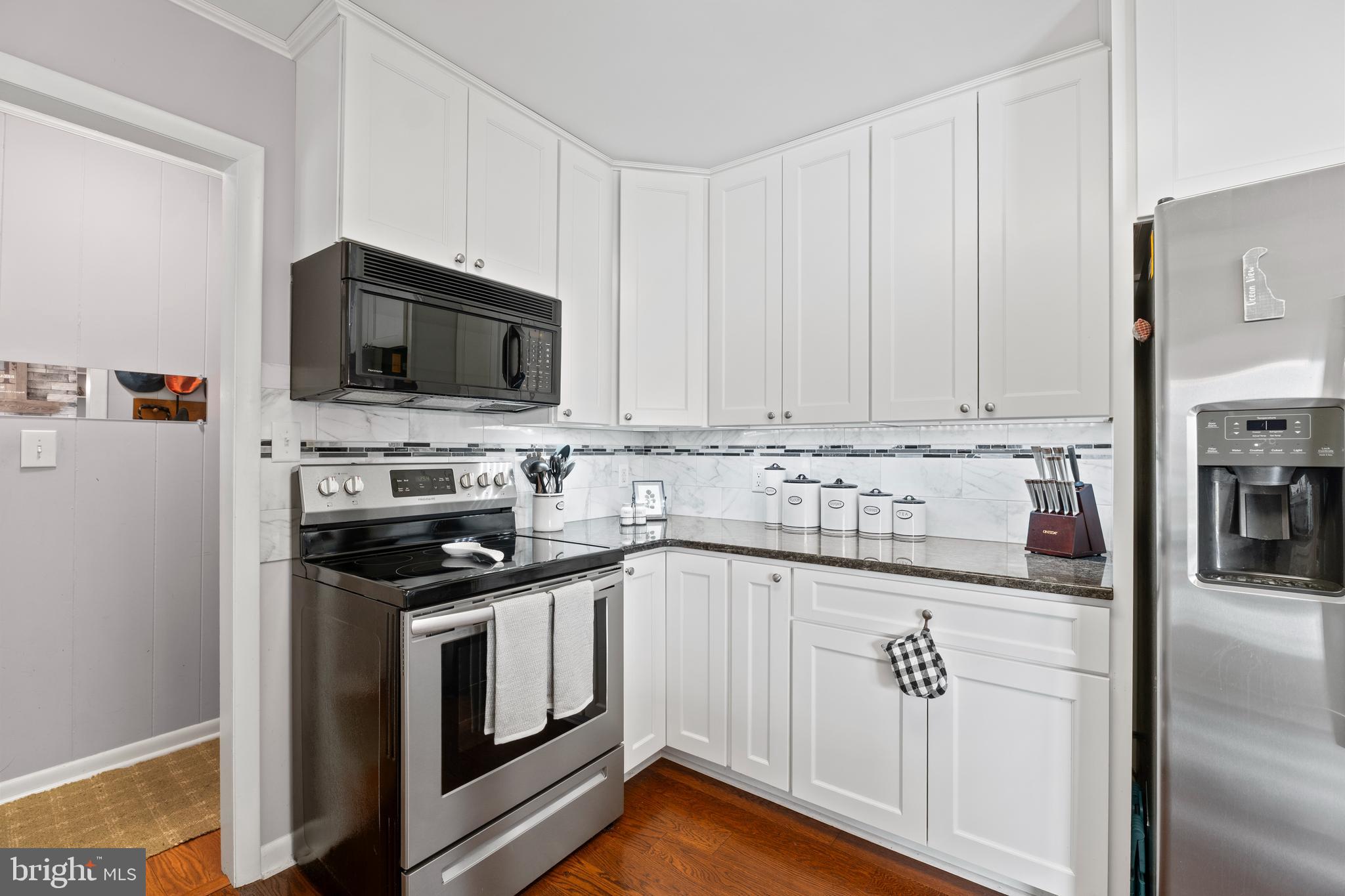 MITCHELL ESTATES - Residential