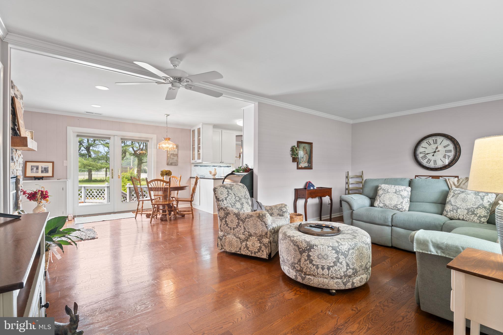 MITCHELL ESTATES - Residential
