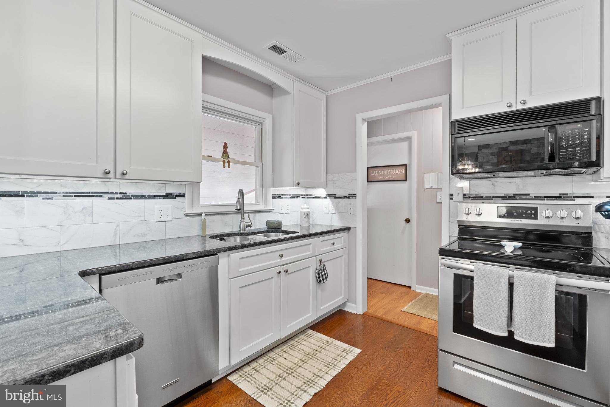 MITCHELL ESTATES - Residential