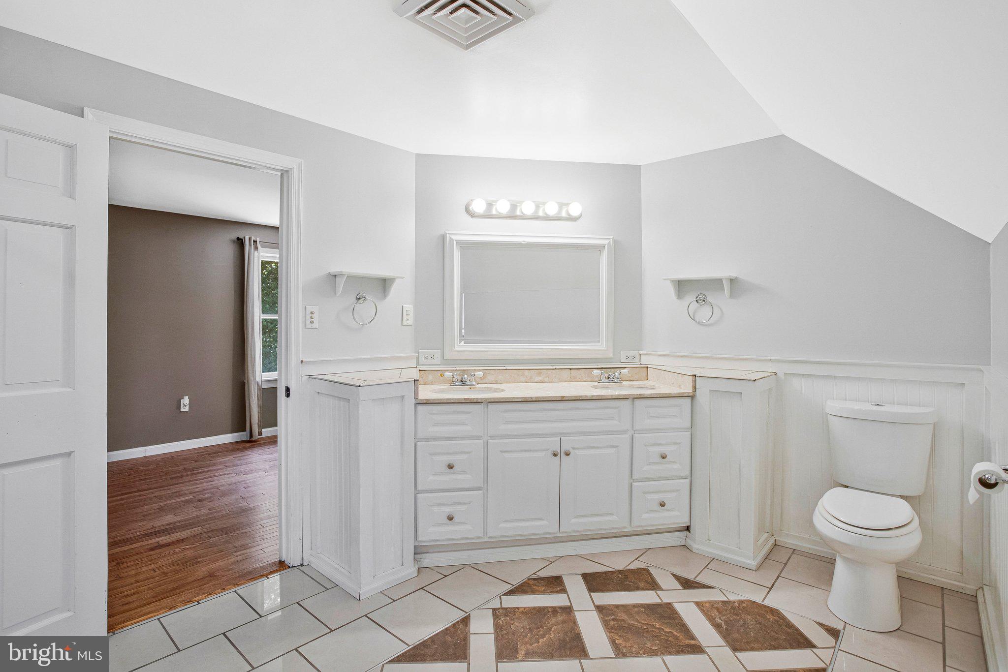 CHESAPEAKE HEIGHTS - Residential