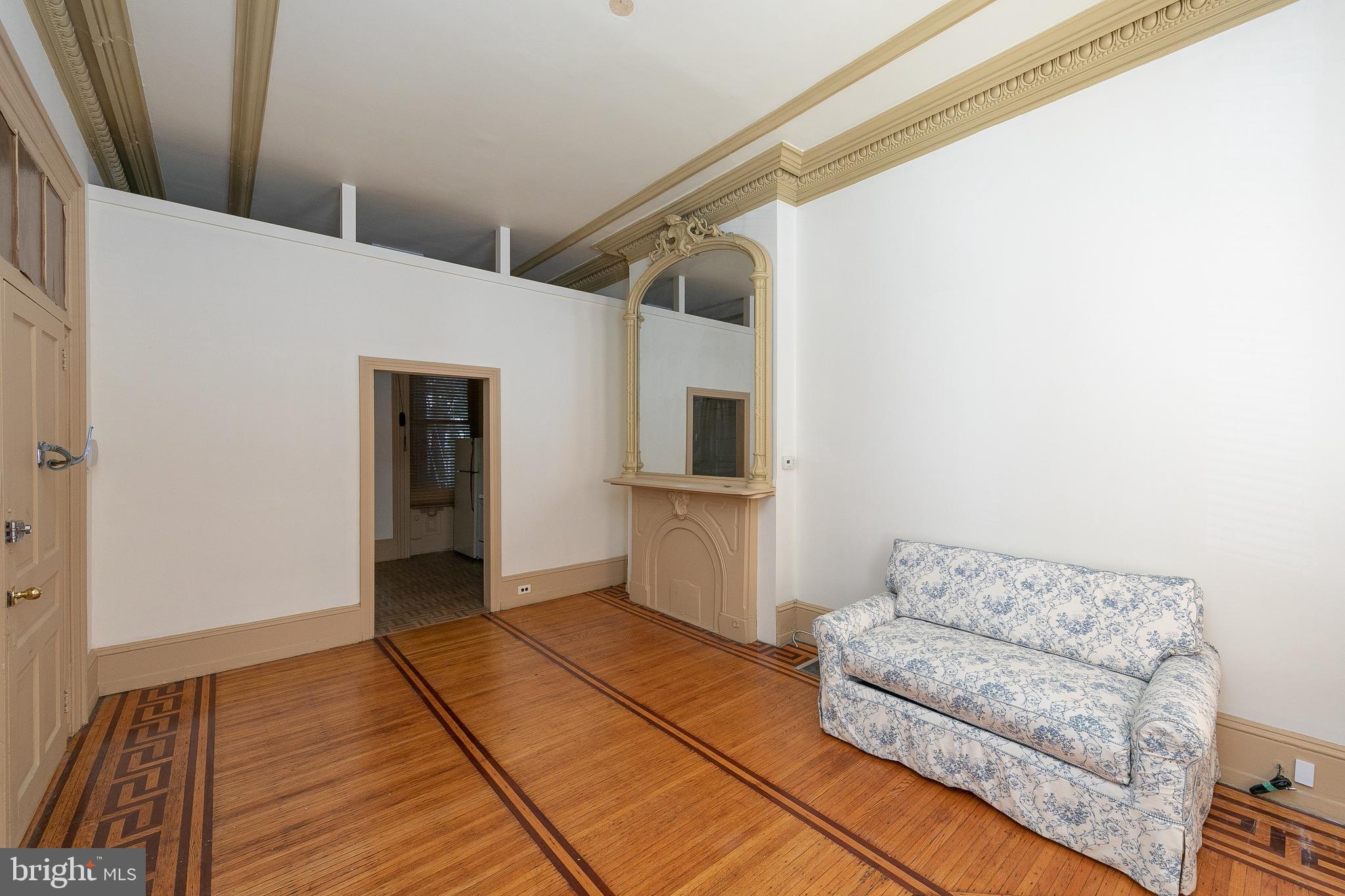 ART MUSEUM AREA - Residential Lease